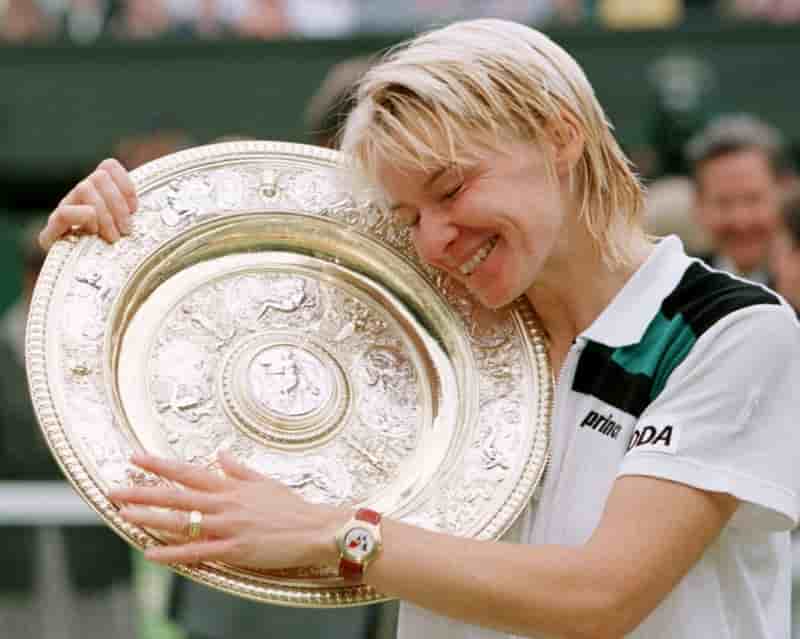 Tennis: mort de jana novotna, championne a wimbledon en 1998