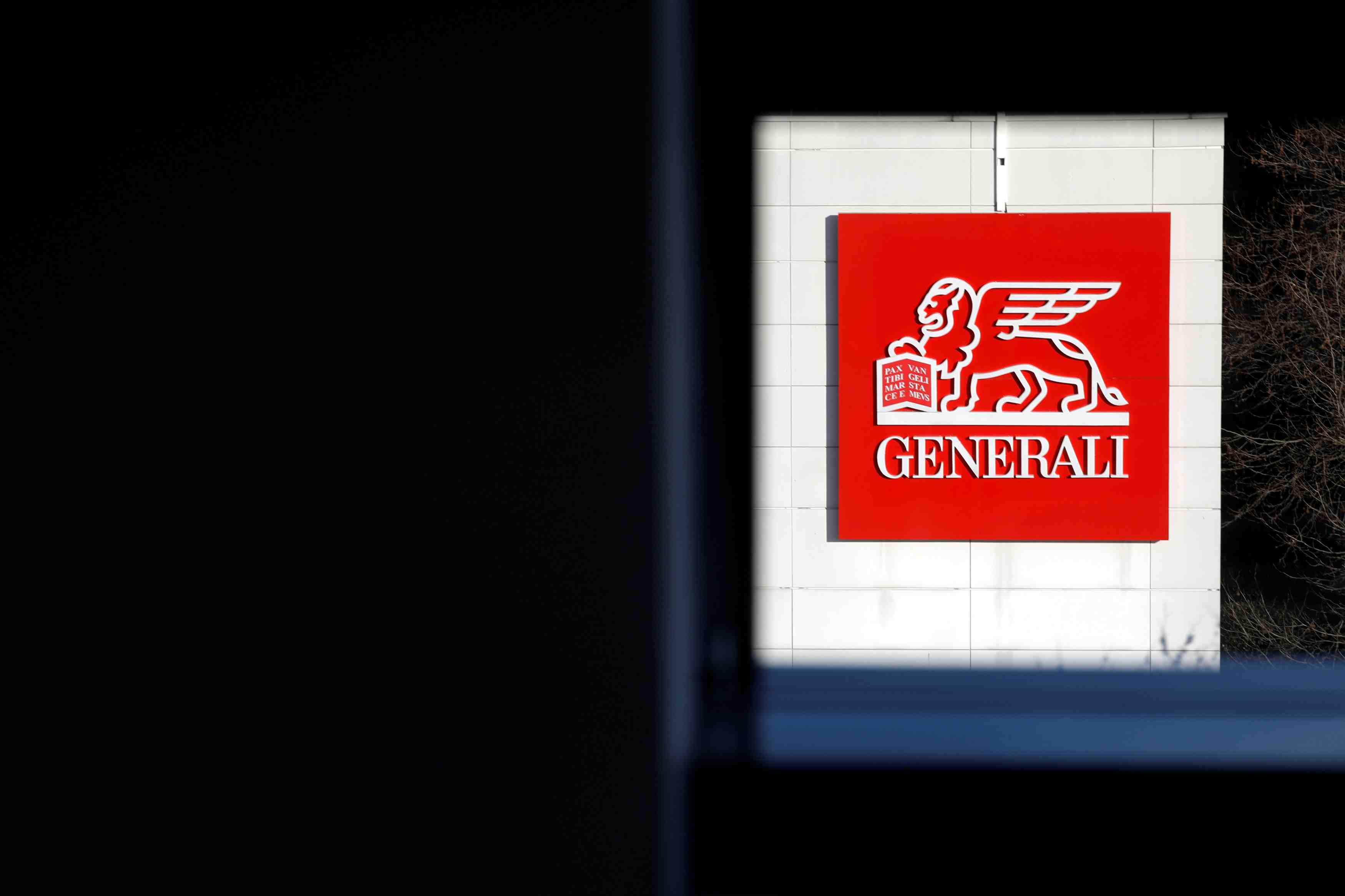 Generali hausse le dividende apres avoir depasse ses objectifs