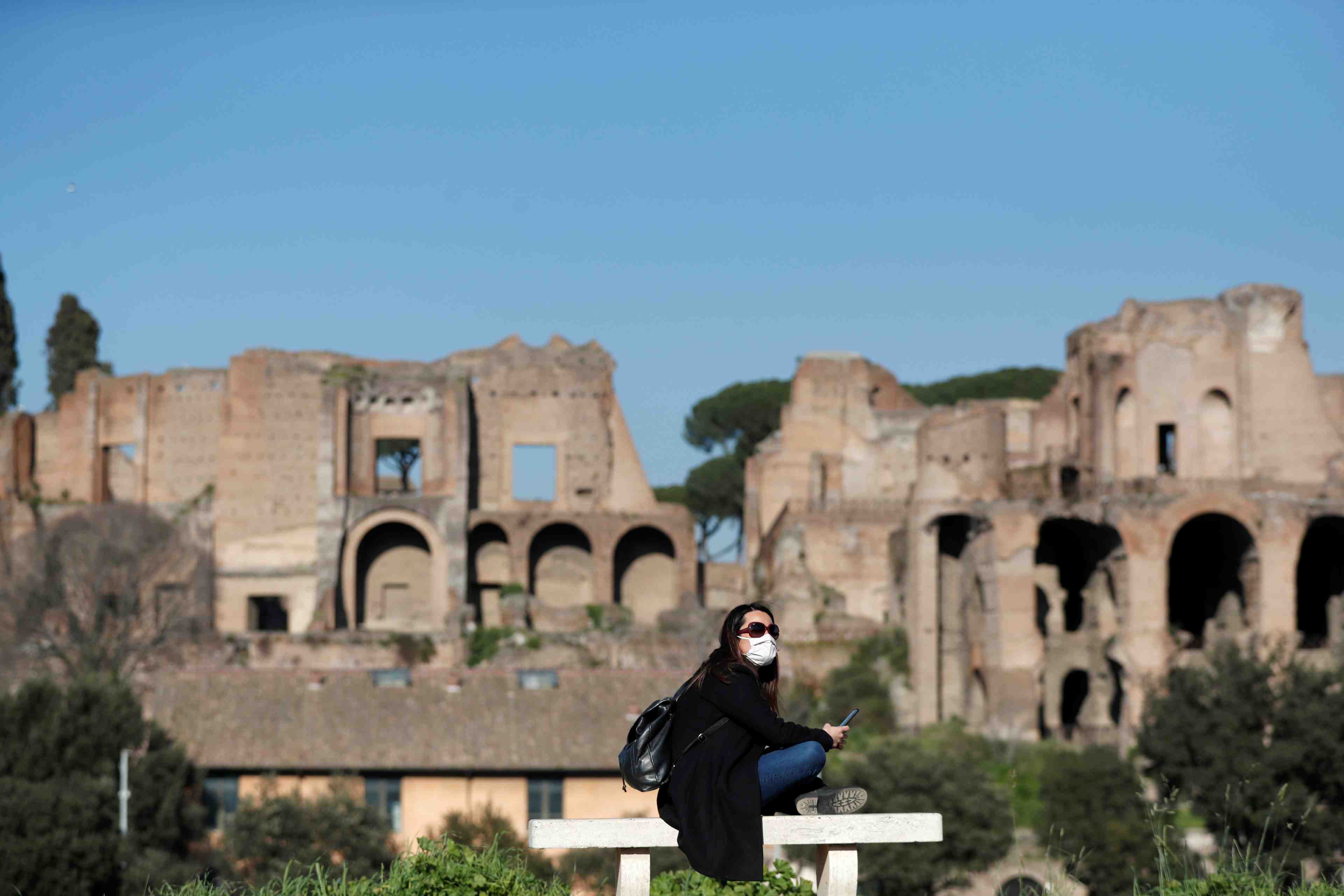 Coronavirus: l'italie signale 343 deces et 17.083 nouveaux cas