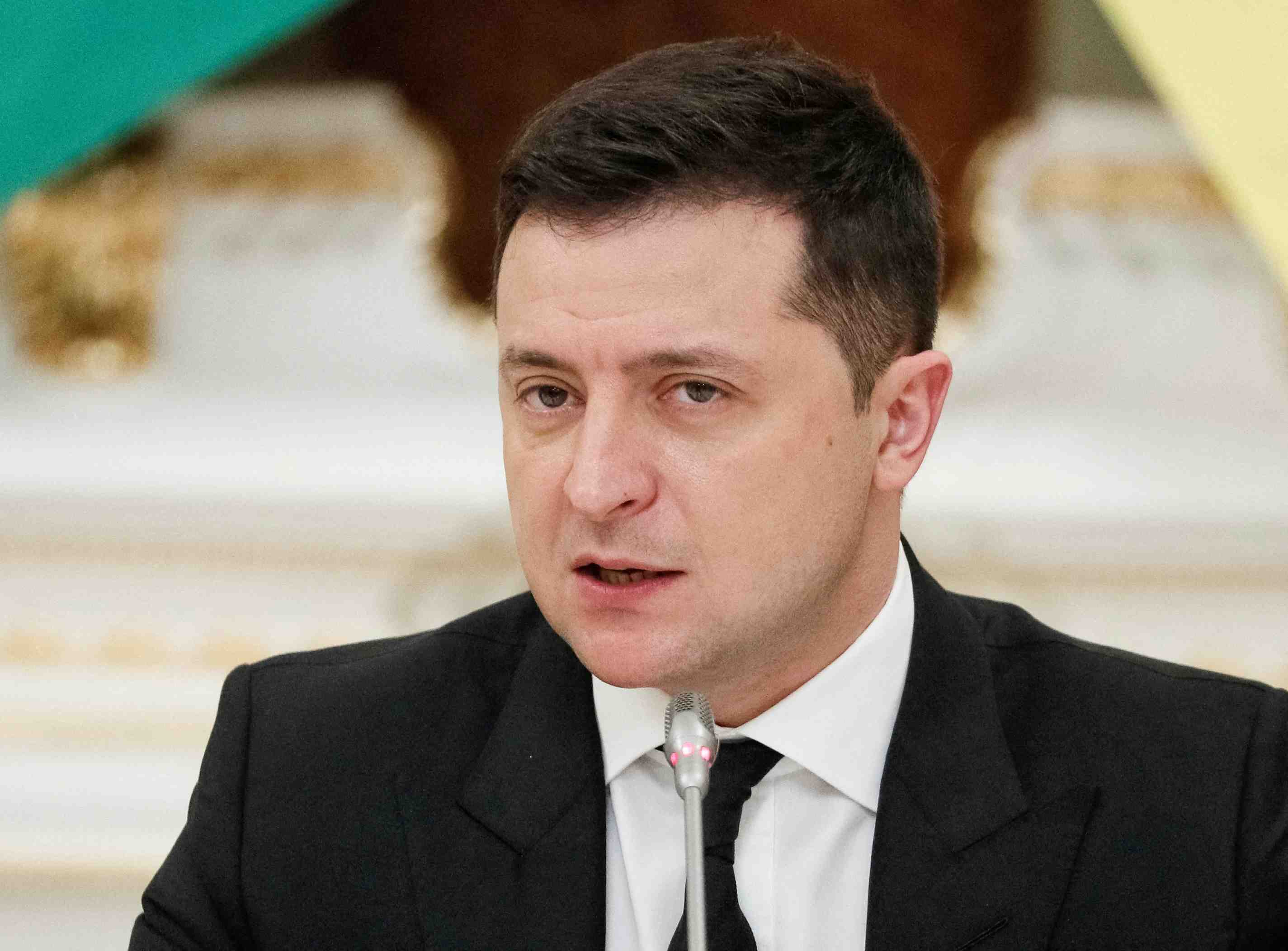 Le president ukrainien salue les discussions "constructives" de paris