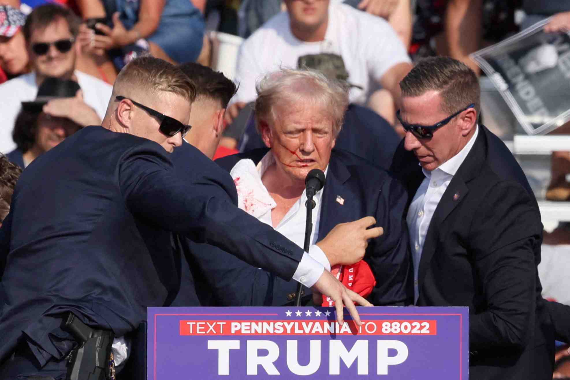 Donald trump apres une tentative d'assassinat en pennsylvanie