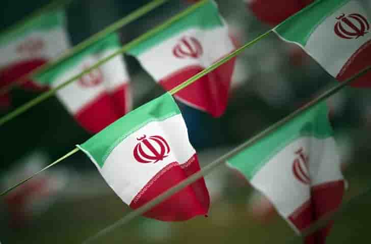 Teheran commemore la prise de l'ambassade us et defie trump
