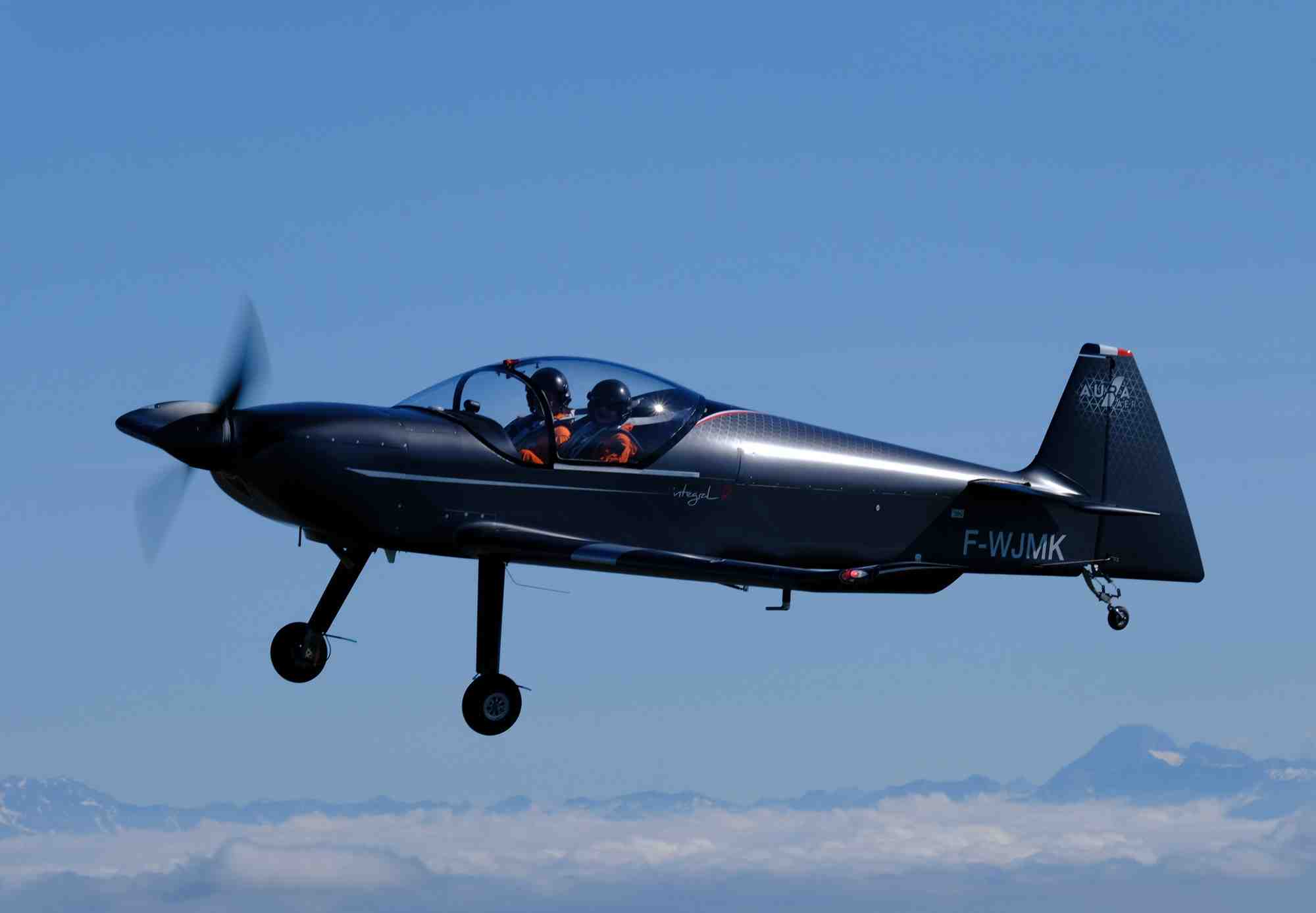 aura aero