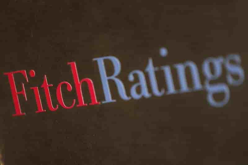 Fitch baisse la note de la France à "AA" avec perspective stable