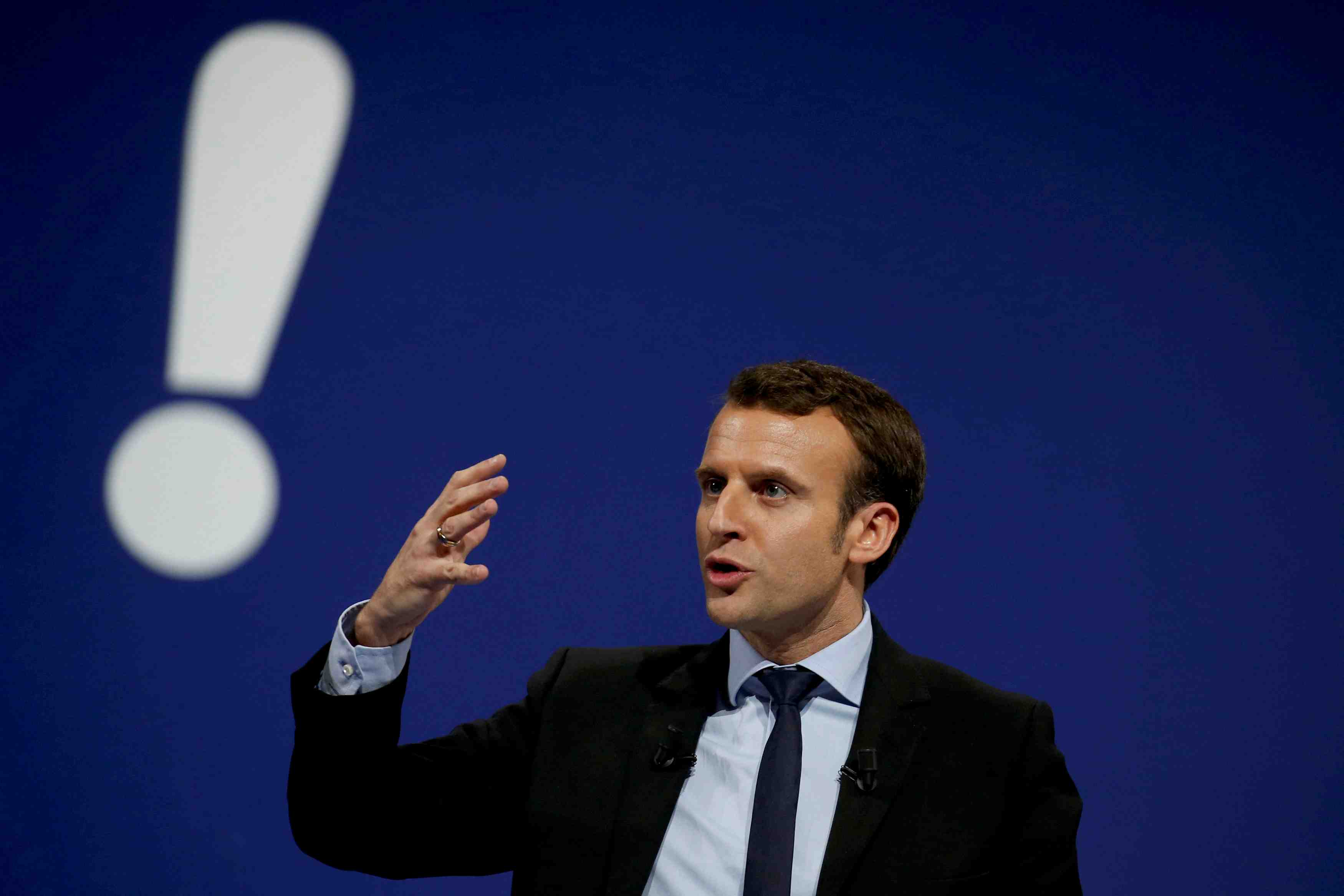 Macron annonce sa premiere conference de presse en tant que candidat