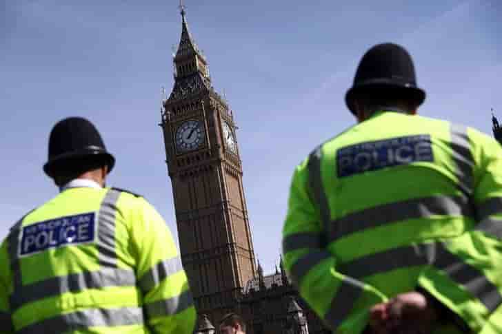 La police britannique dit avoir dejoue un projet terroriste