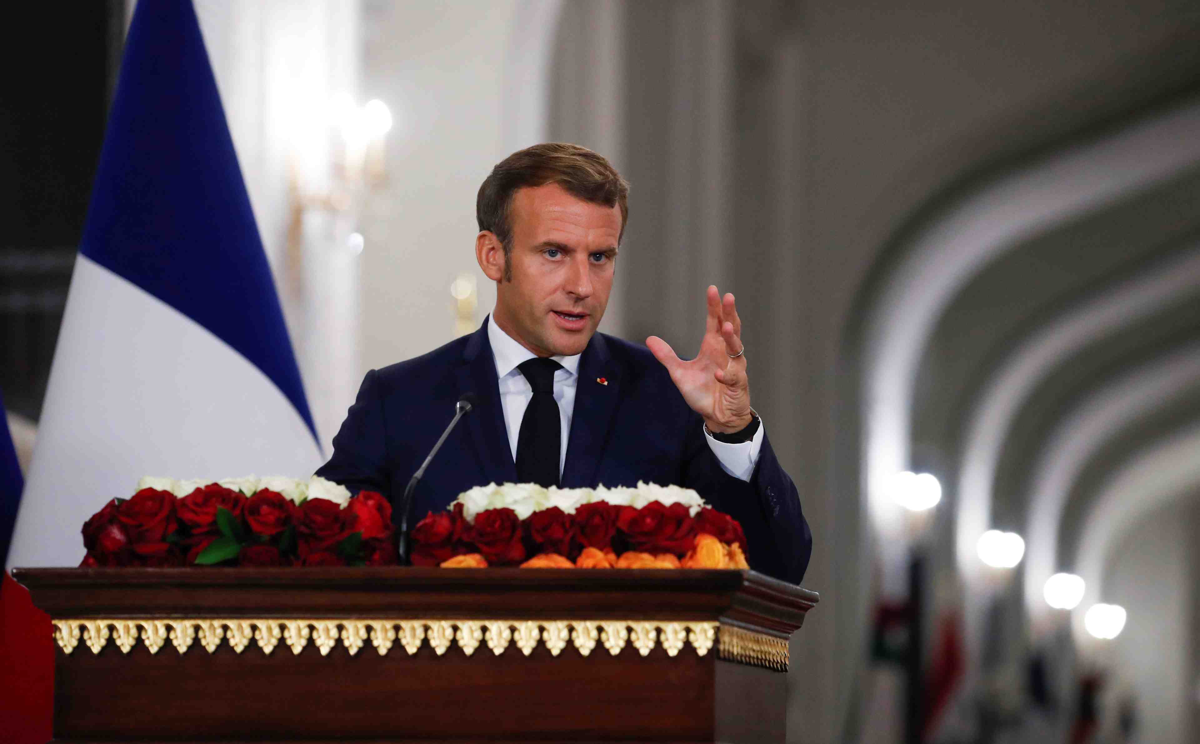 Macron a bagdad affiche le soutien de la france a la souverainete irakienne