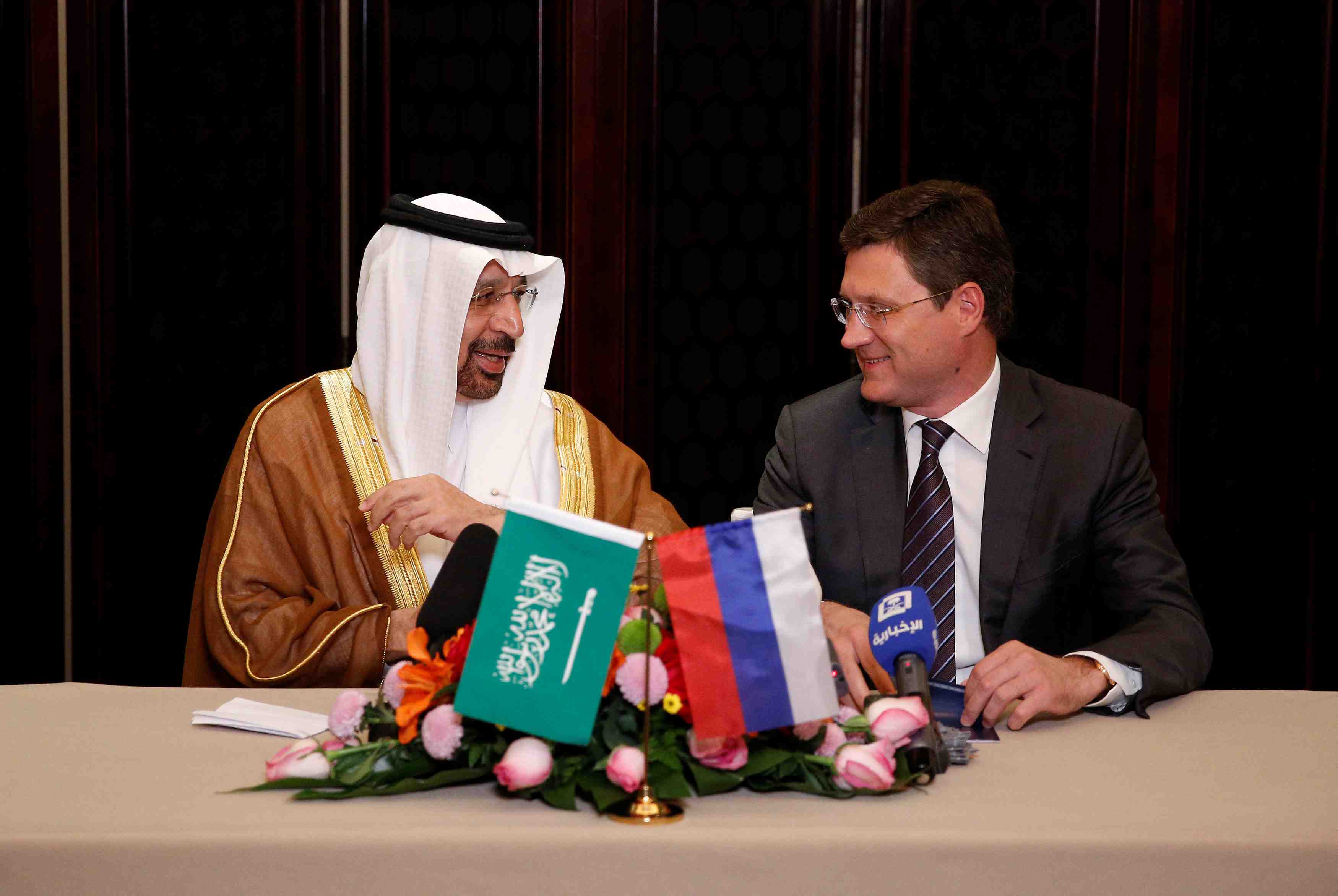 Petrole: moscou et ryad etendront l'accord a mars 2018