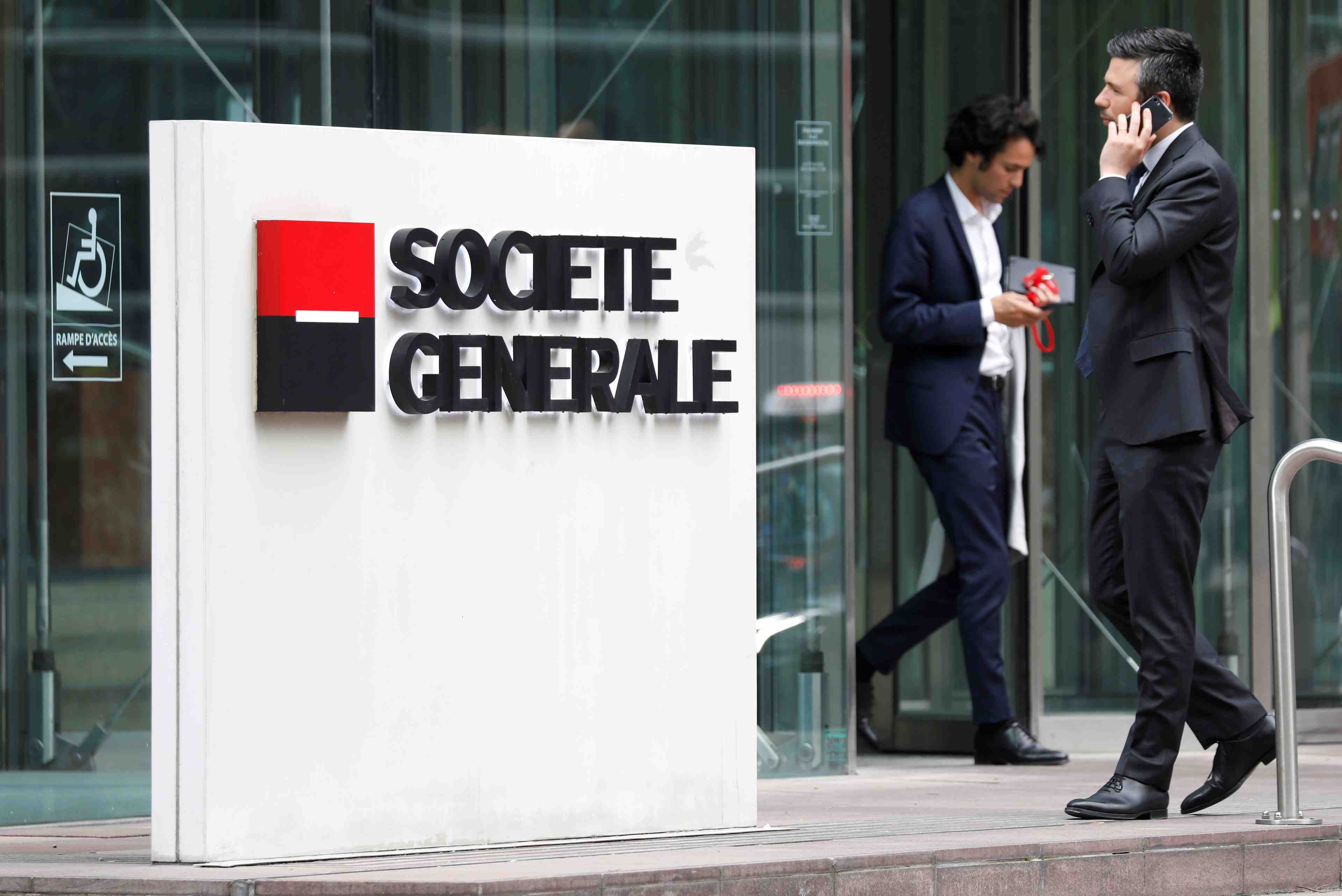 Societe generale est a suivre a la bourse de paris