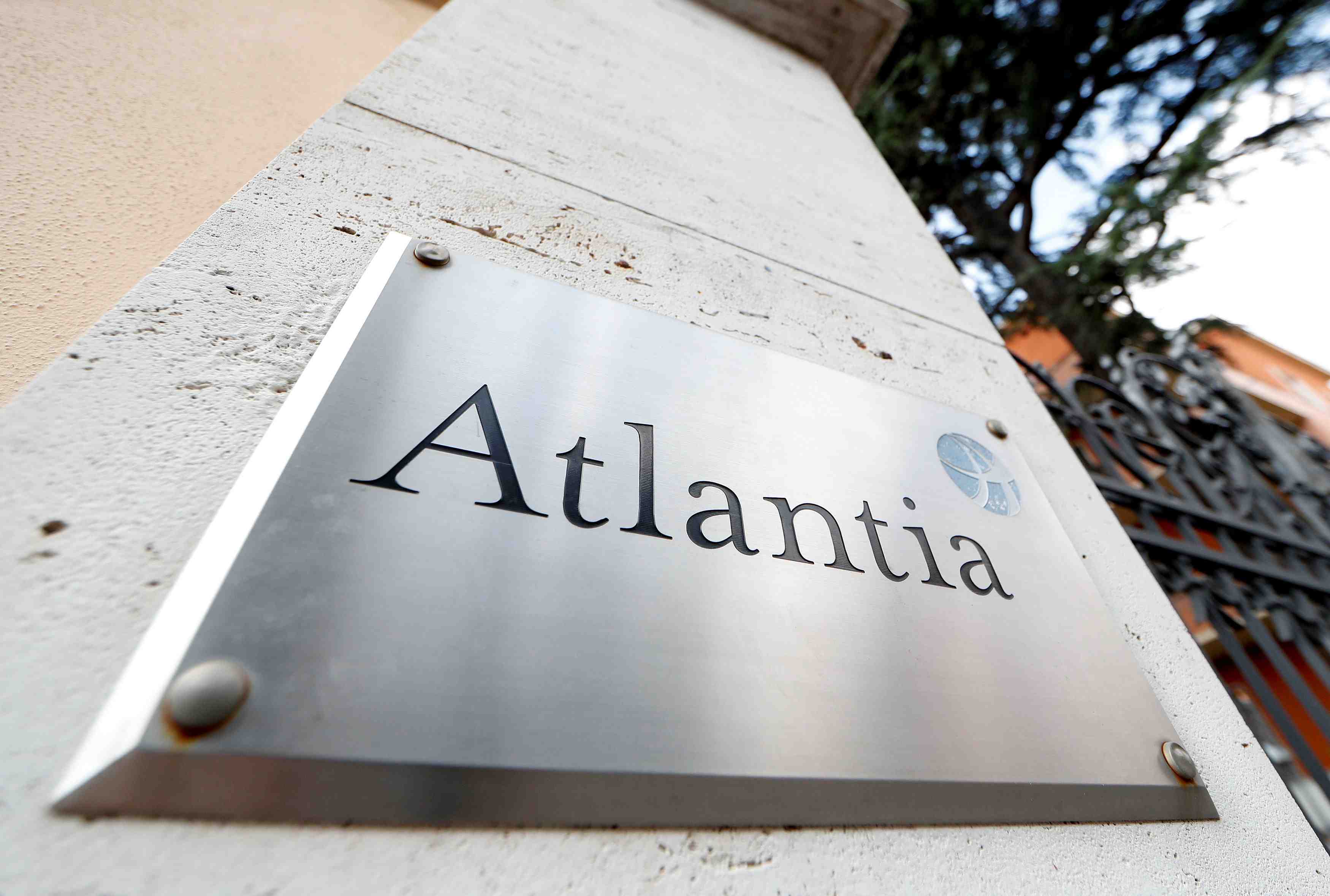 Atlantia prolonge ses discussions avec la cdp italienne sur sa filiale d'autoroutes