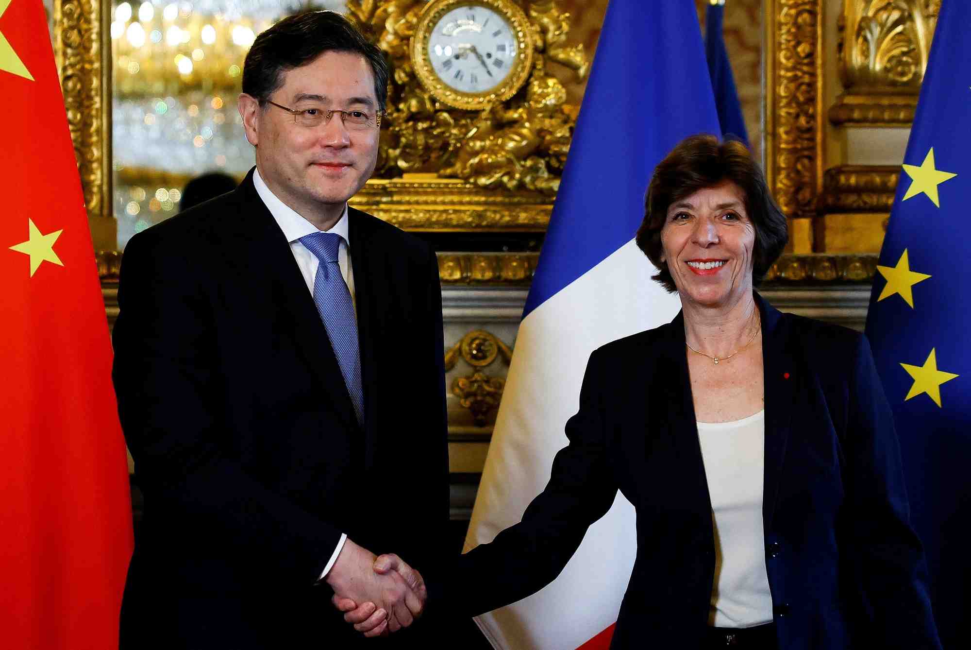 La ministre des affaires etrangeres catherine colonna et son homologue chinois qin gang a paris
