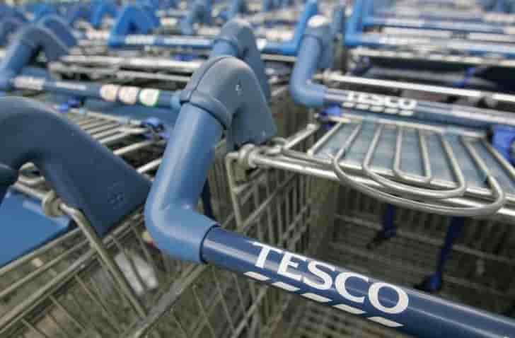 Des investisseurs reclament 100 millions de livres a tesco