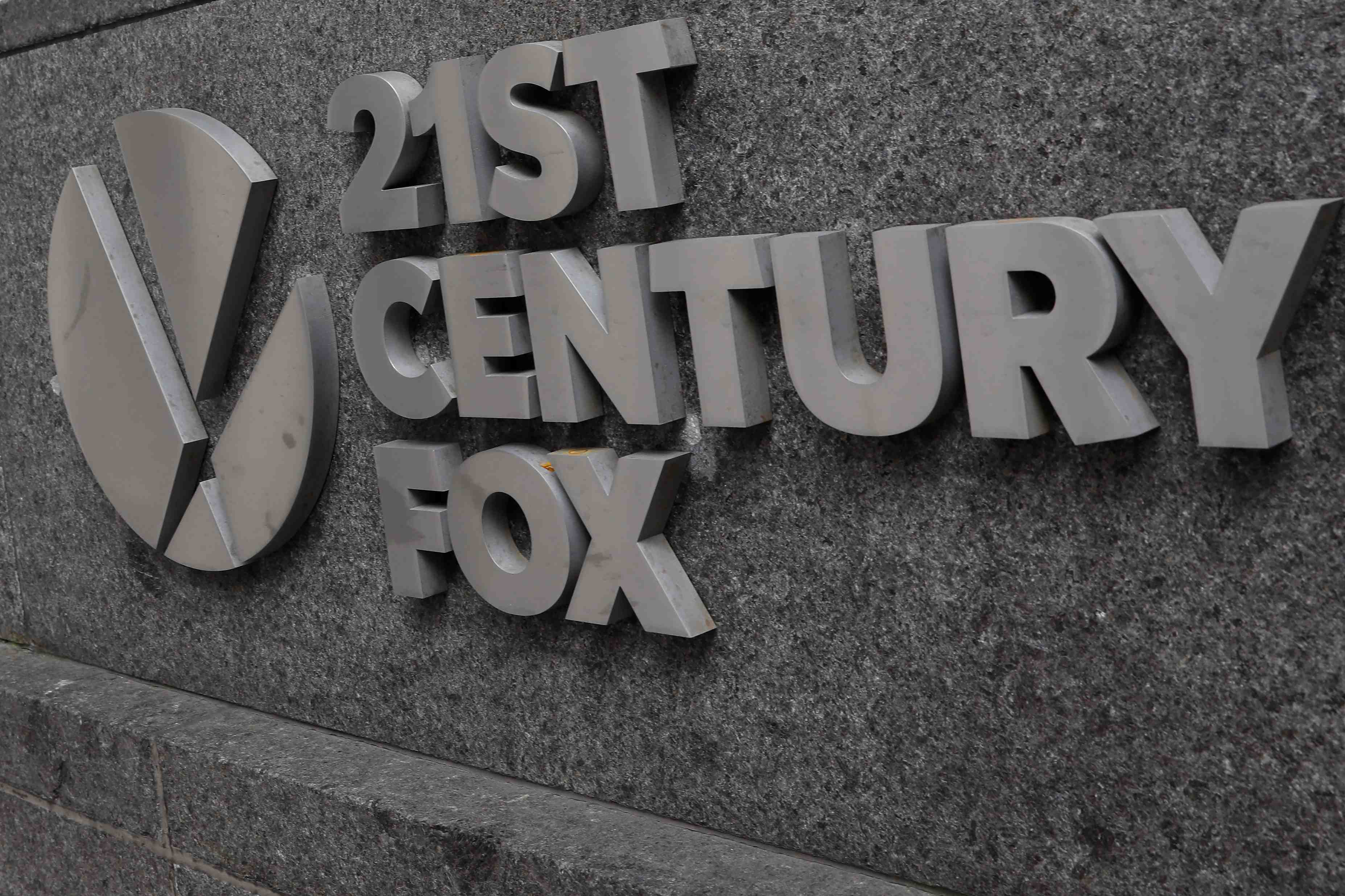 Comcast replique a fox et releve son offre sur sky