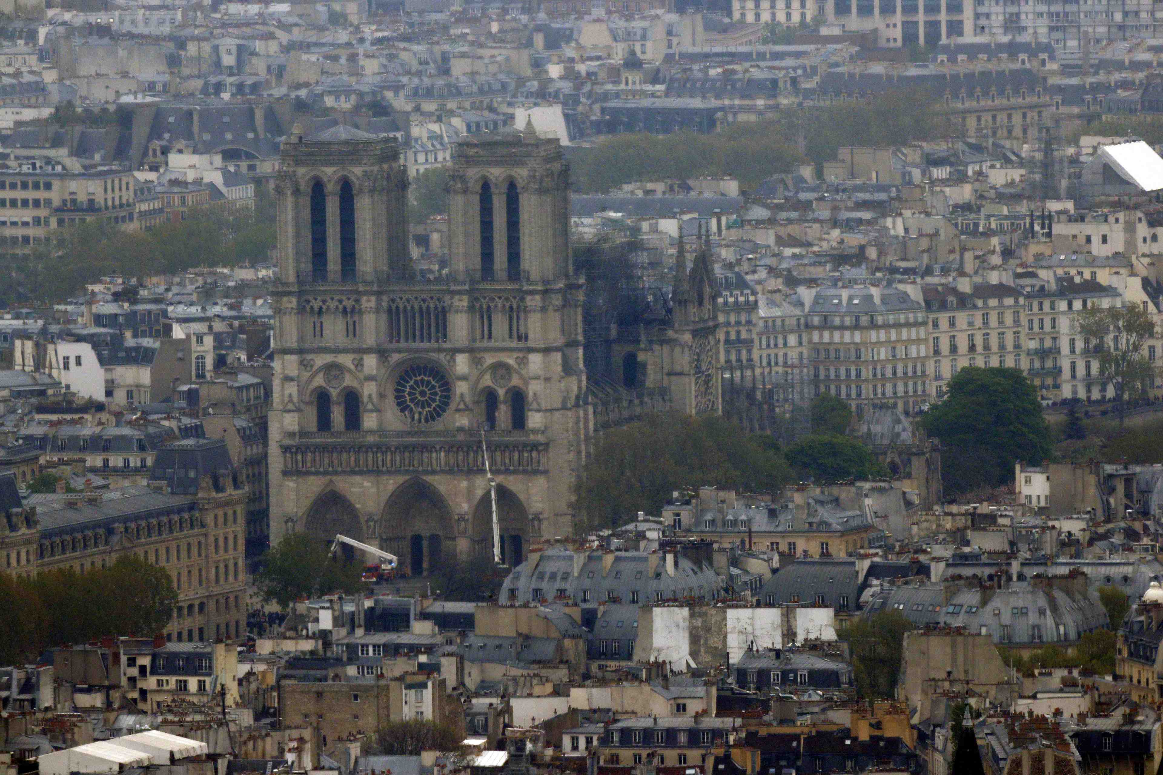 Des centaines de millions d'euros pour la reconstruction de notre-dame