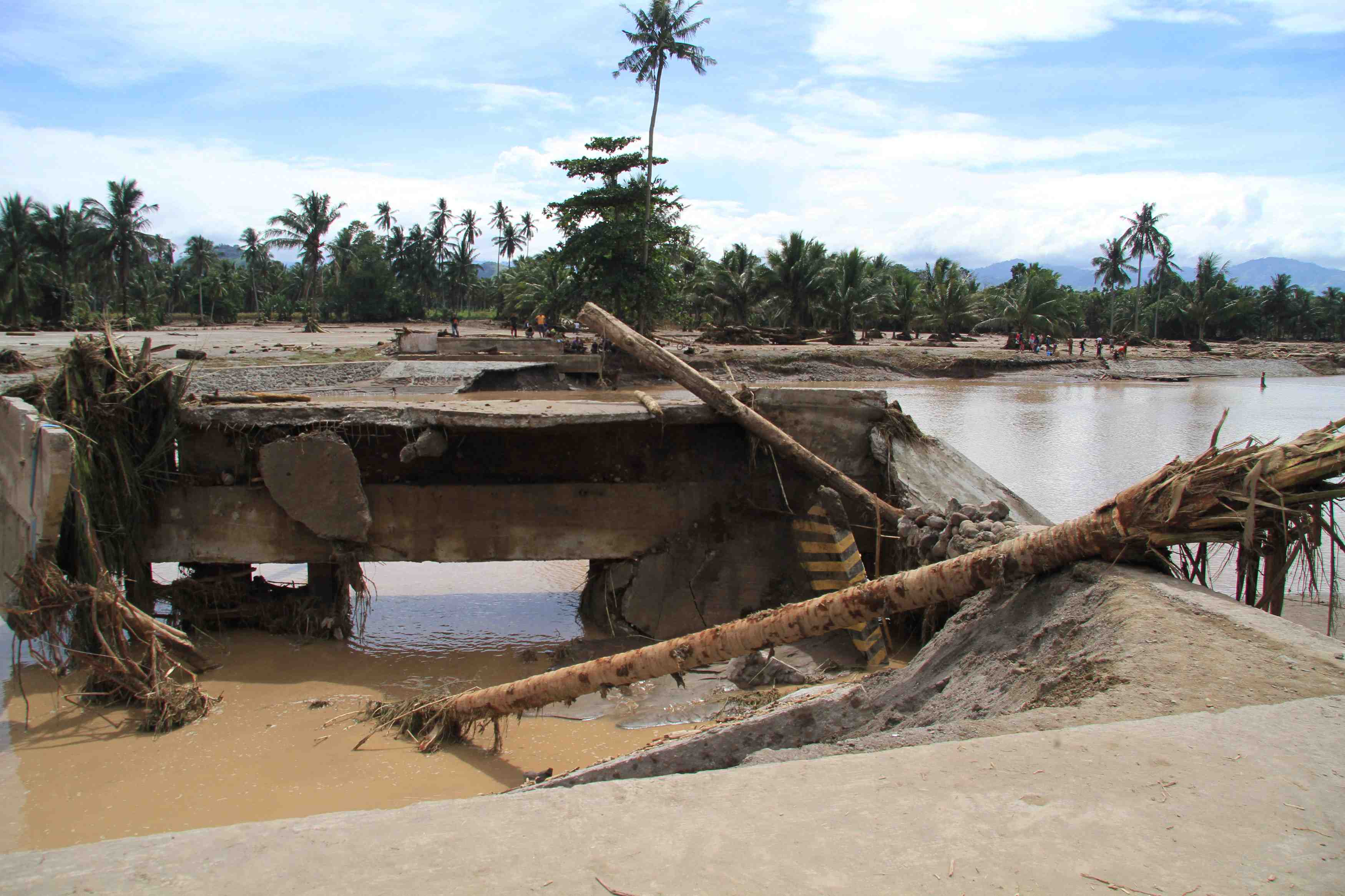 Pres de 90 morts dans le sud des philippines apres une tempete