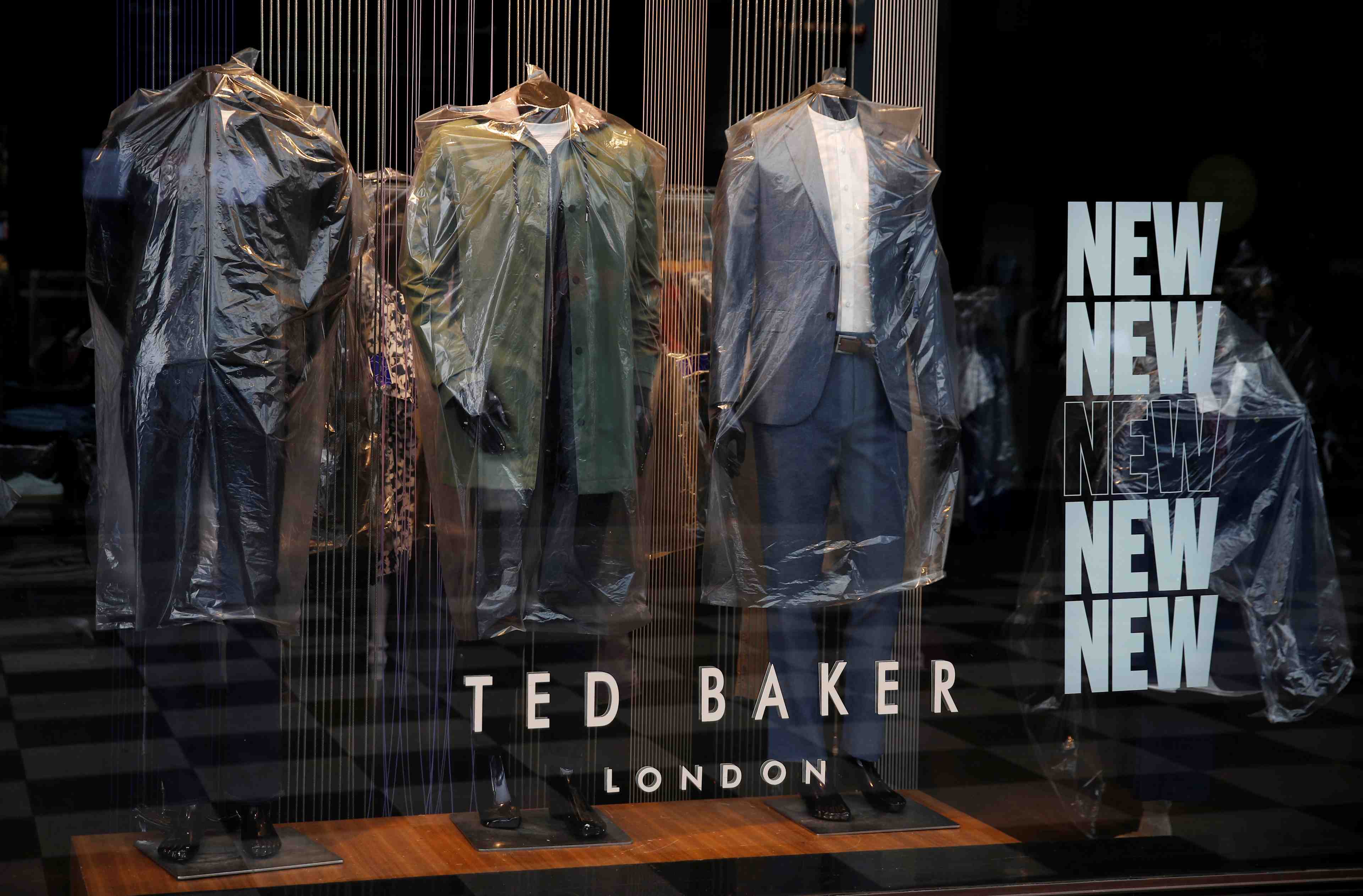 Ted baker: le president du conseil d'administration, john barton, decede a 77 ans