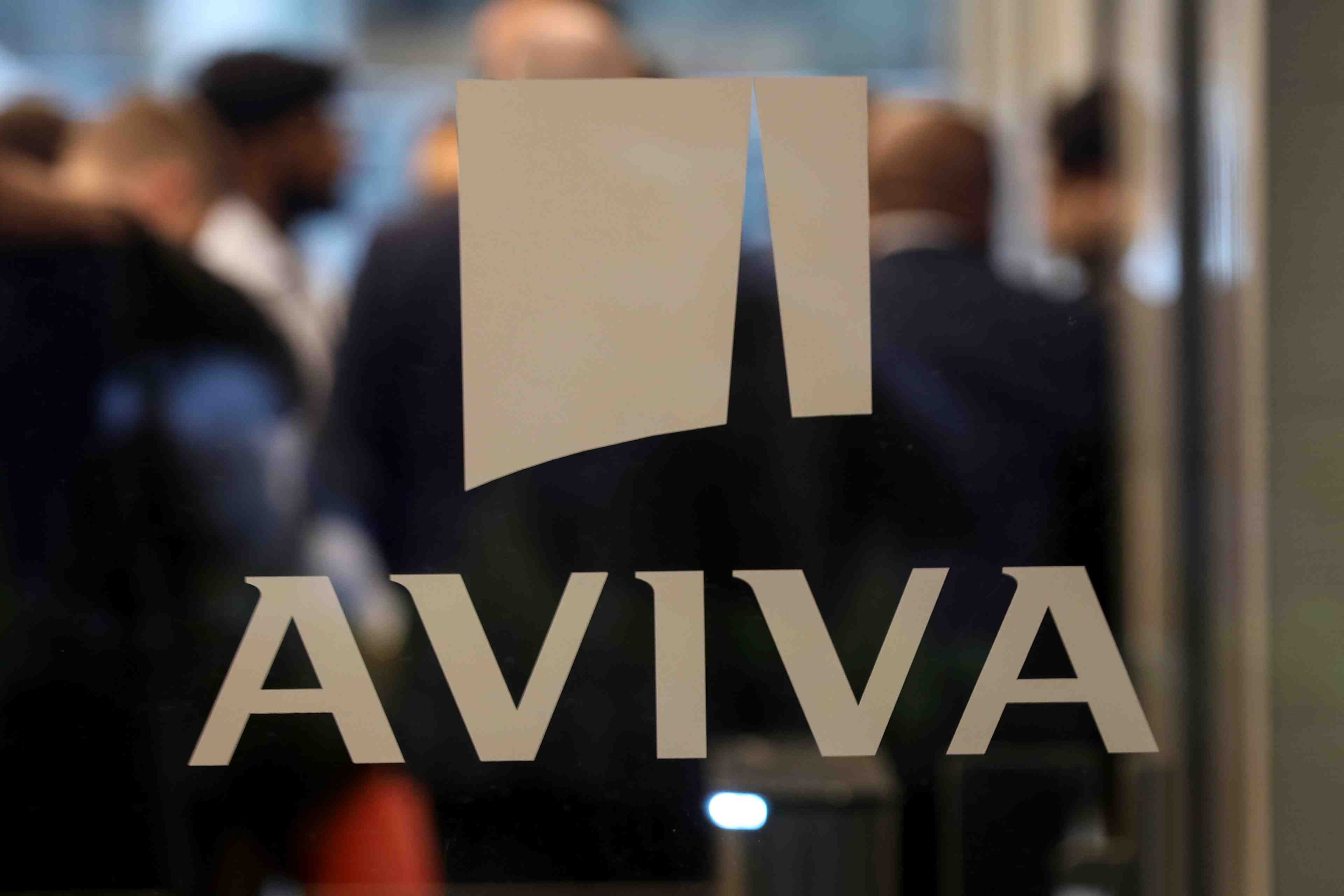 Aviva se reorganise au royaume-uni et supprime 1.800 emplois