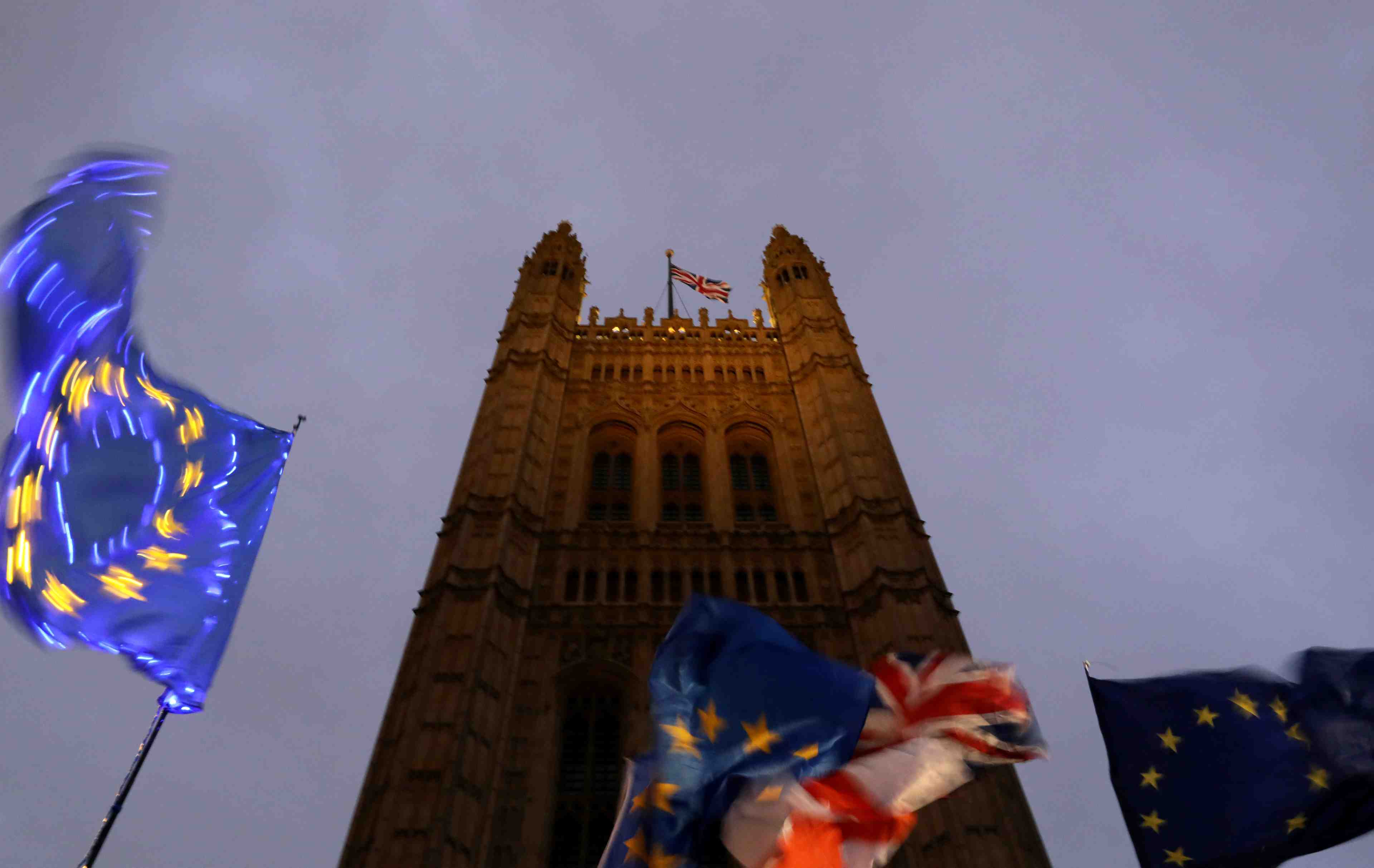 Brexit: les vingt-sept en quete de consensus sur un nouveau report