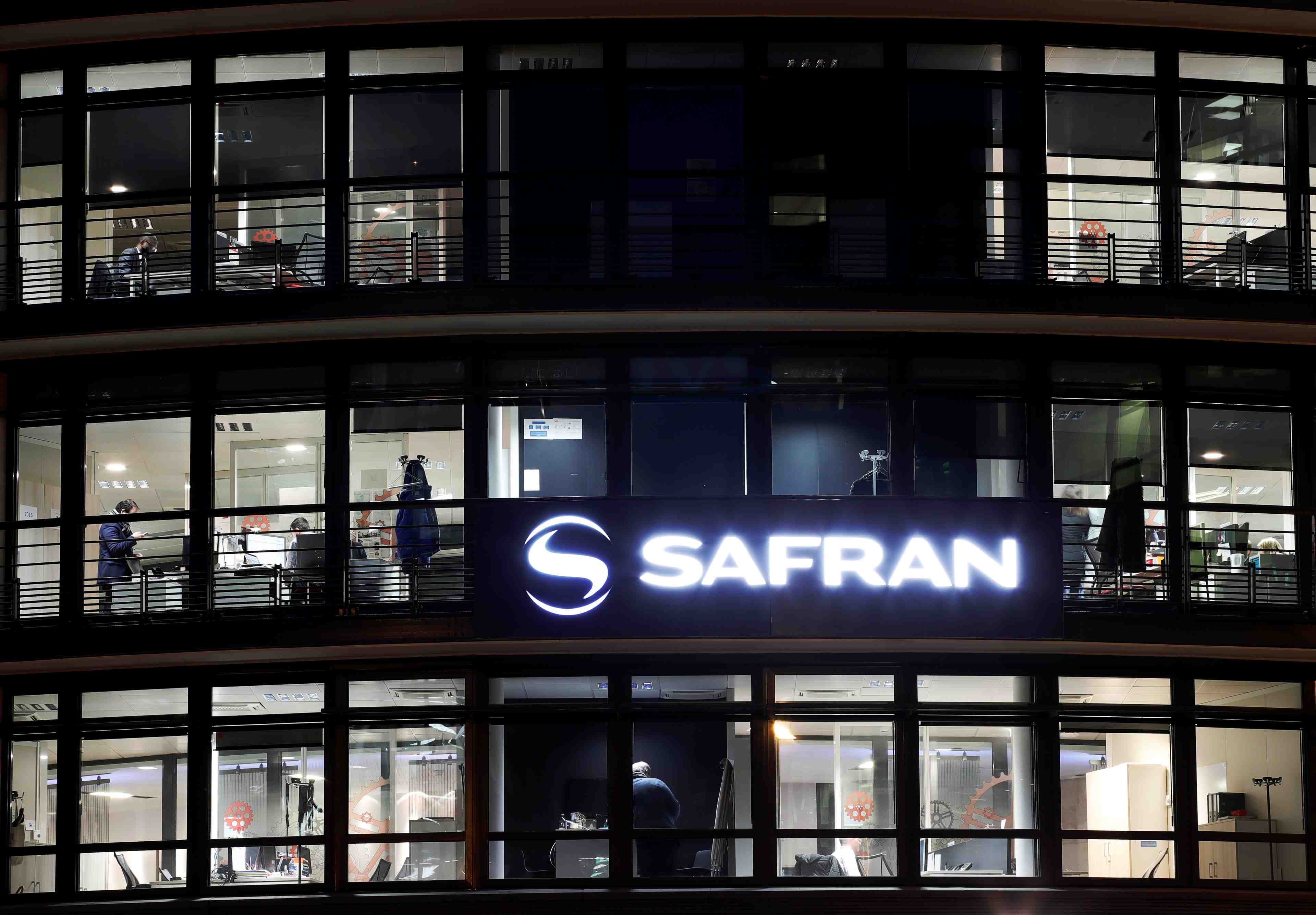 Safran supprime 3.000 emplois au mexique face au declin de la demande