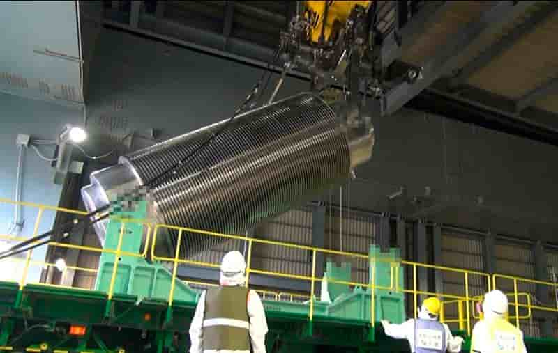 Les premières barres de combustible retirées à Fukushima