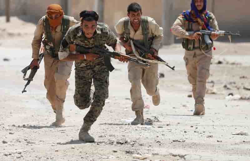 Syrie: les fds sont entrees dans la vieille ville de rakka