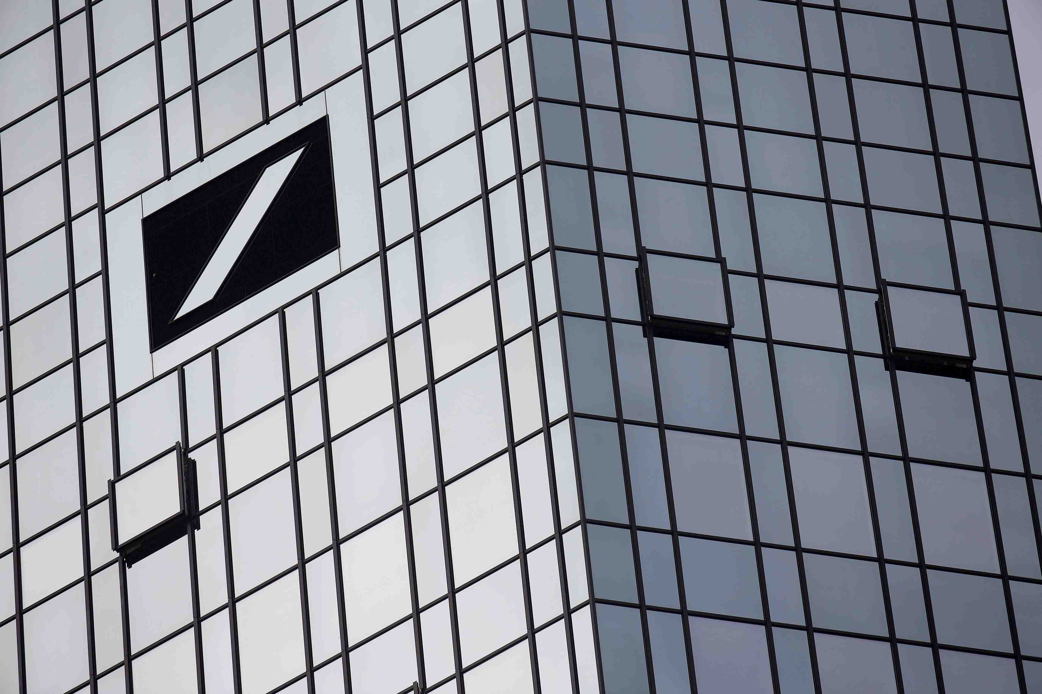Le patron de la banque d'investissement de deutsche bank s'en va