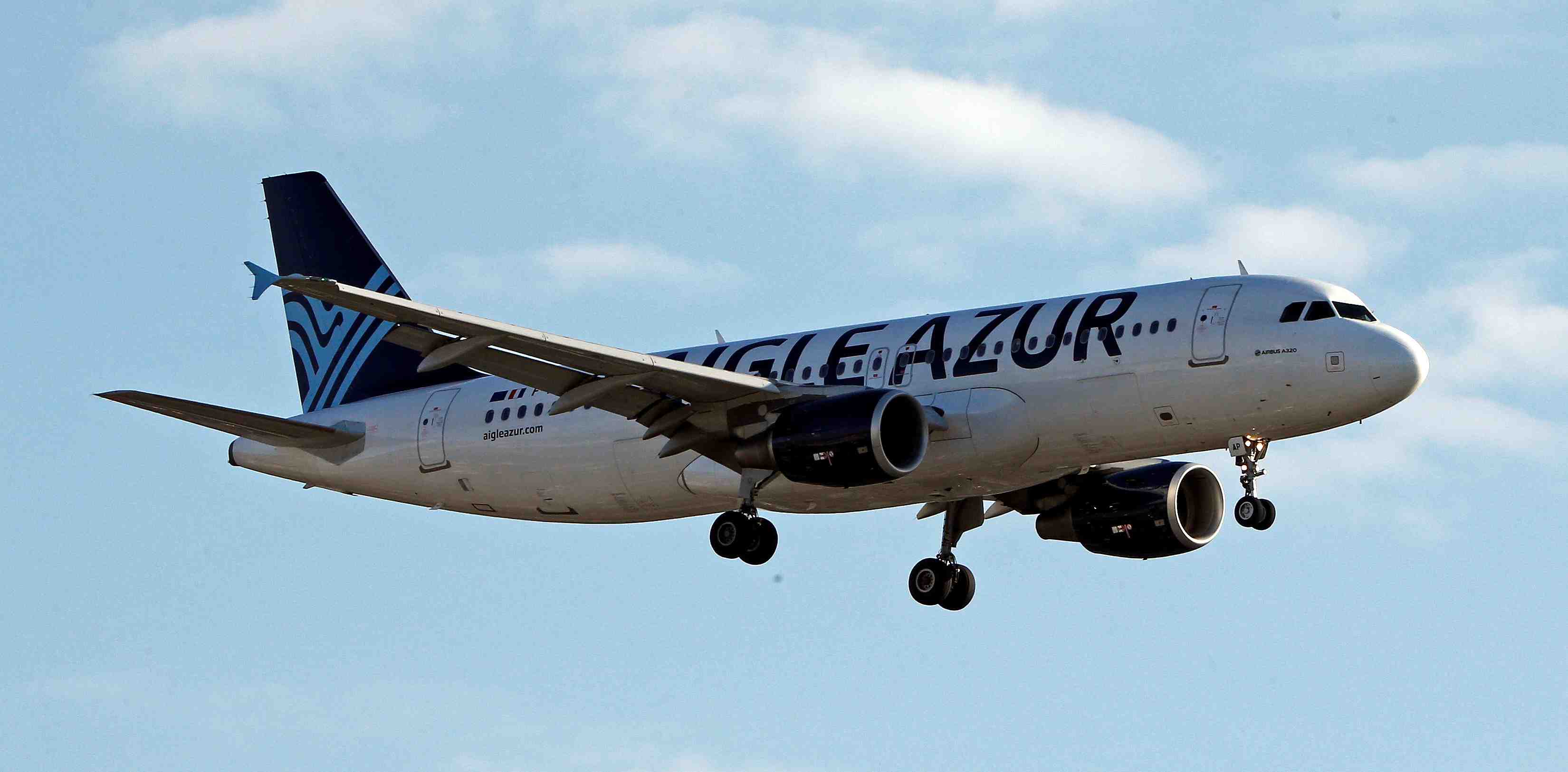 France: discussion "exigeante" avec air france sur aigle azur, selon djebbari