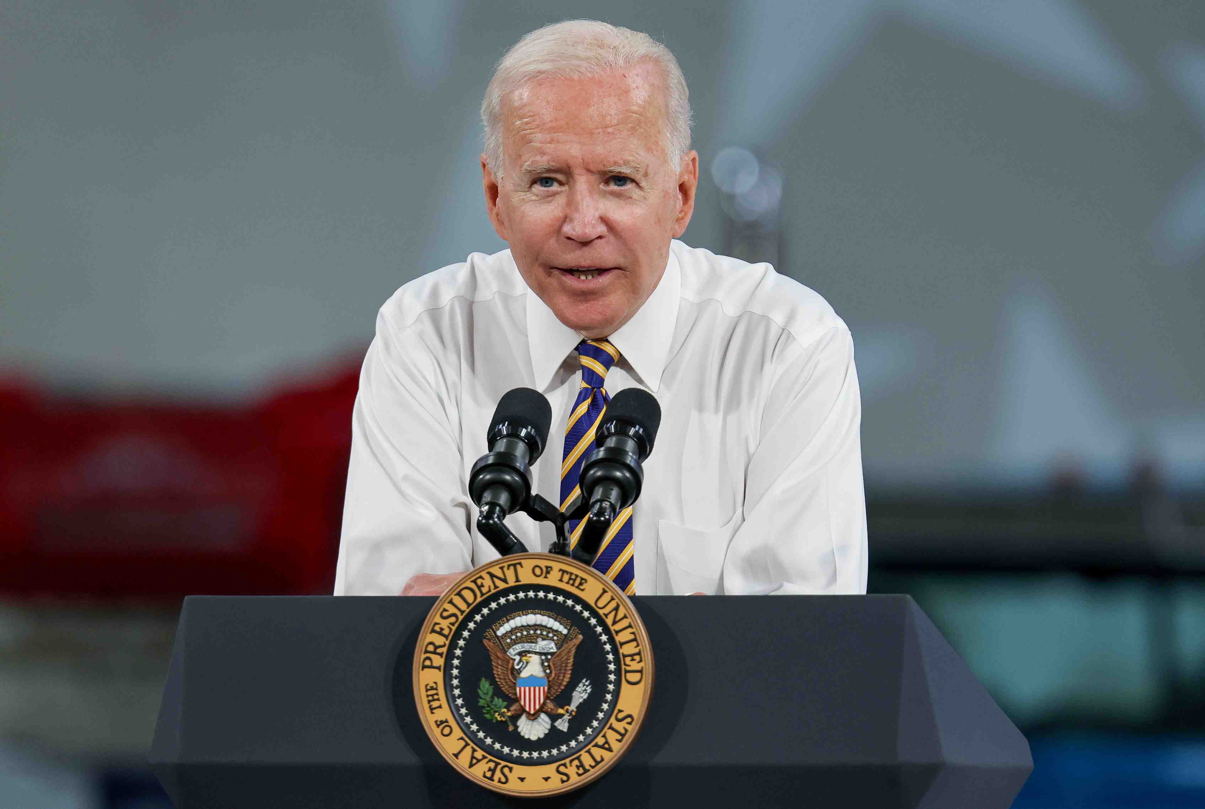 Etats-unis: biden va demander aux employes federaux d'etre vaccines ou de se soumettre a des tests