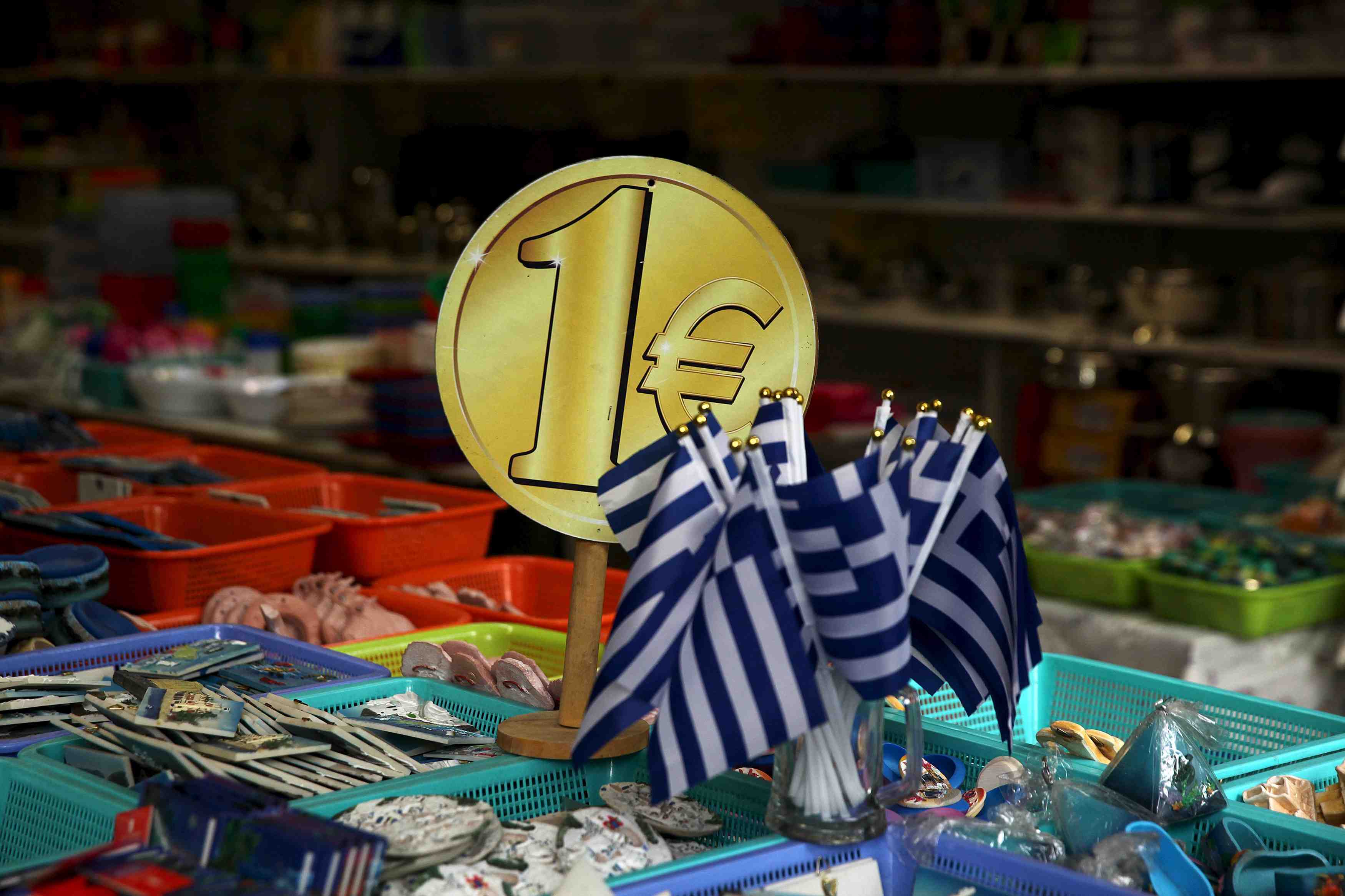 Report a mardi des discussions sur le plan de sauvetage en grece