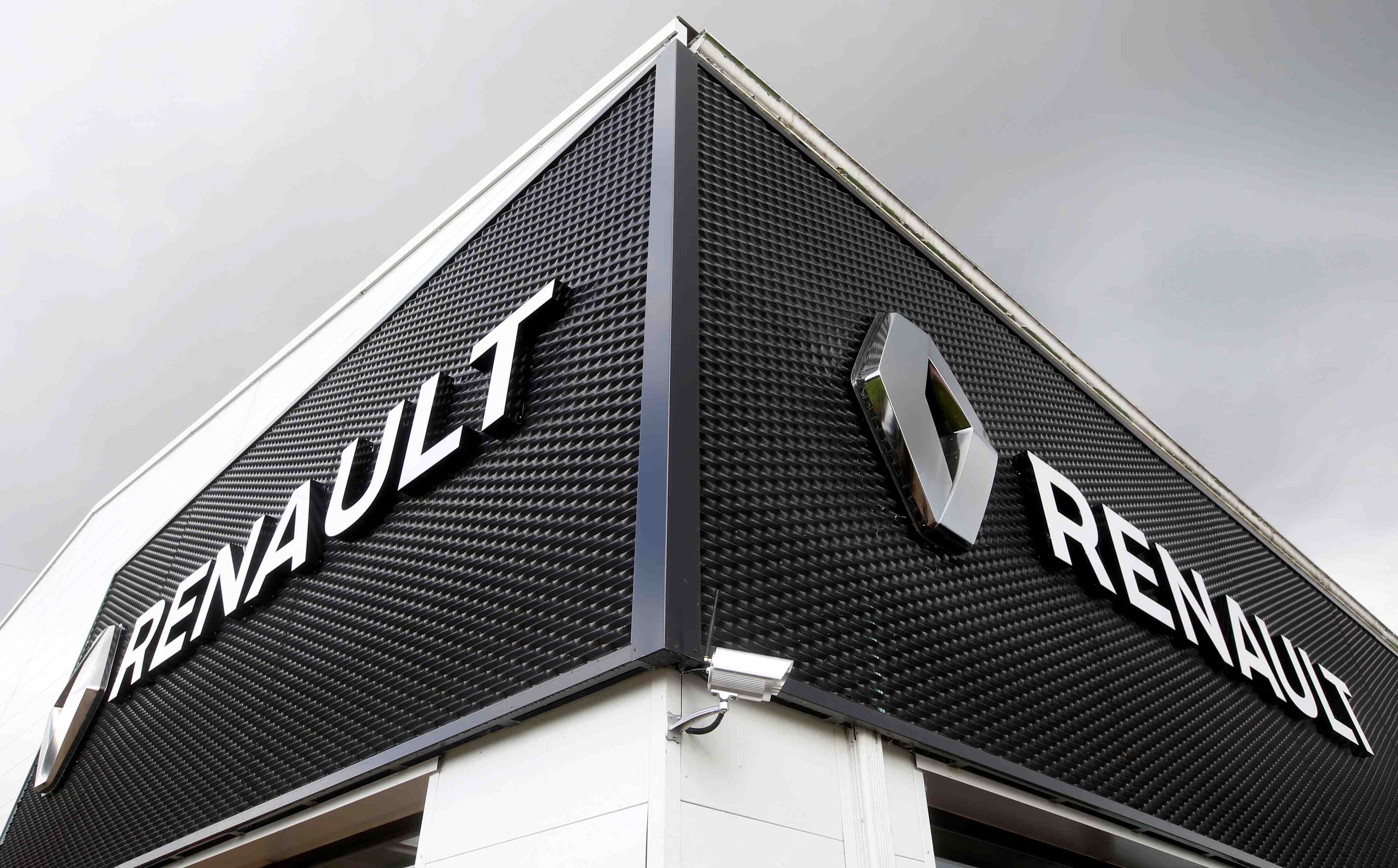 Renault avertit sur le ca a cause du marche