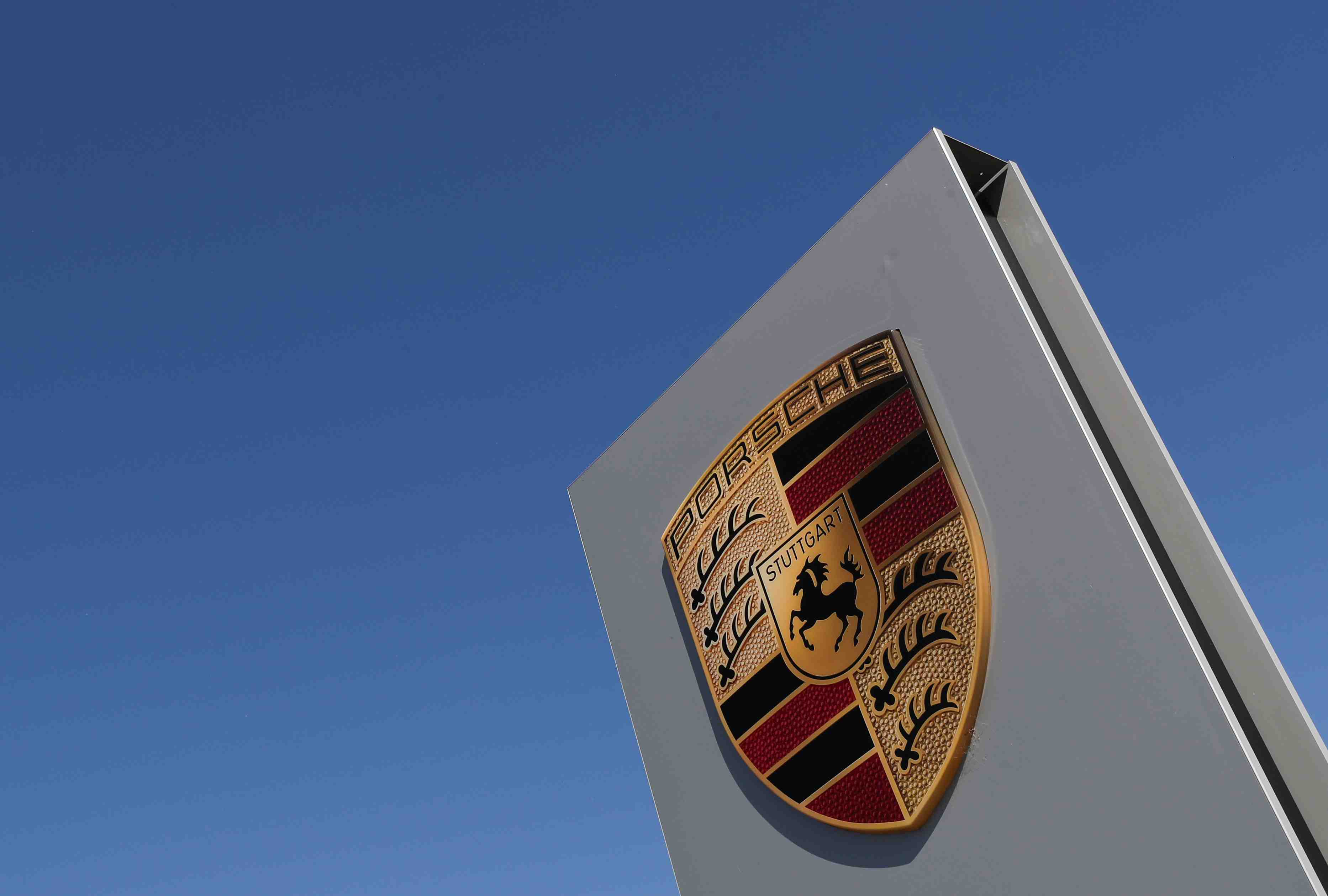 Volkswagen et porsche se discutent de l'entree en bourse de porsche