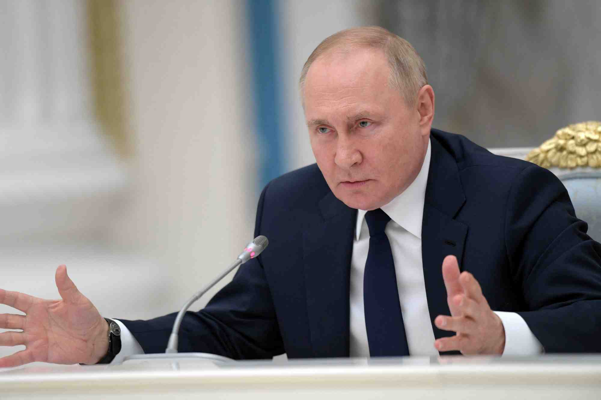 Ukraine: seulement les premices, previent poutine, tancant les occidentaux