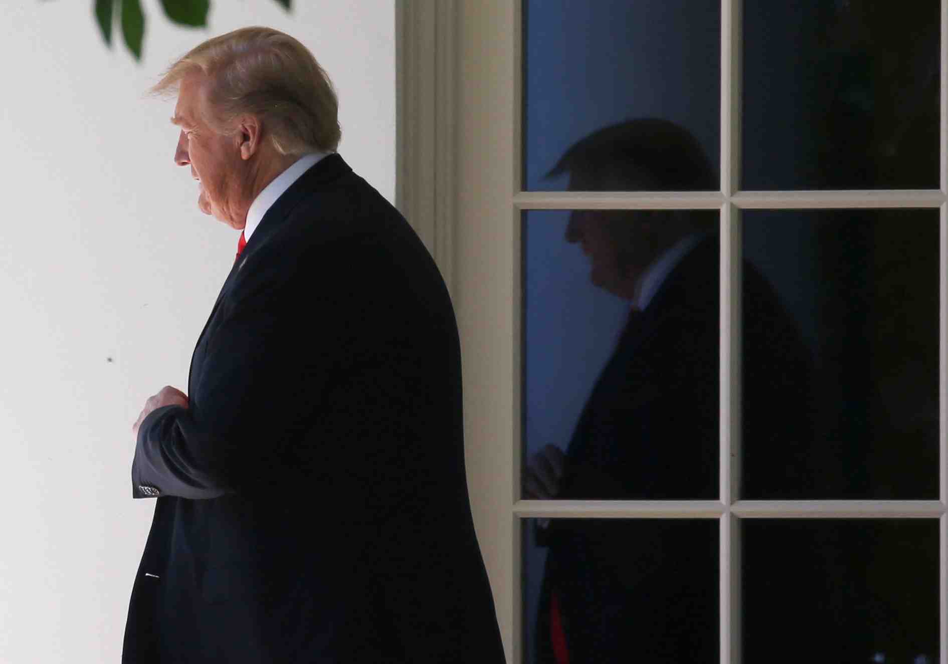 Trump annonce l'envoi de 1.500 soldats supplementaires au moyen-orient