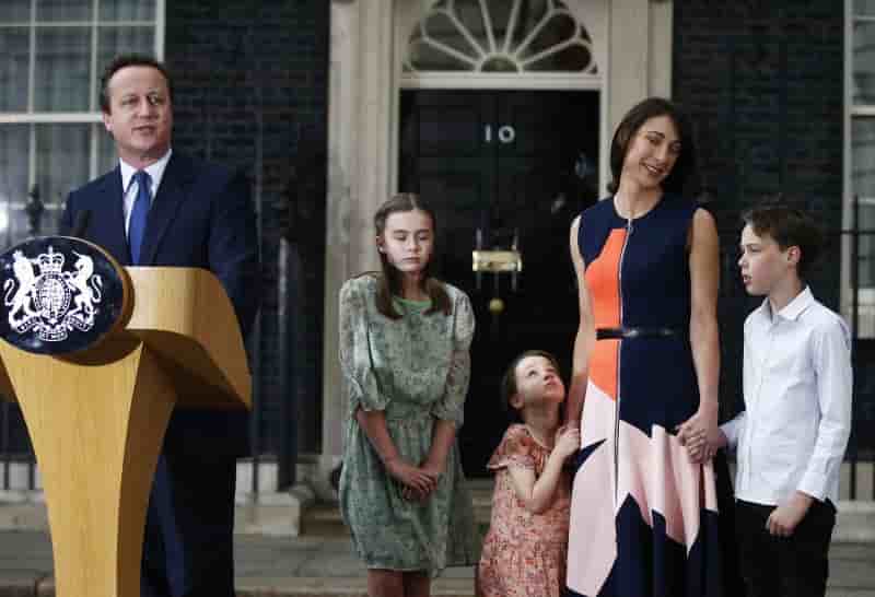 David cameron met fin a sa carriere politique