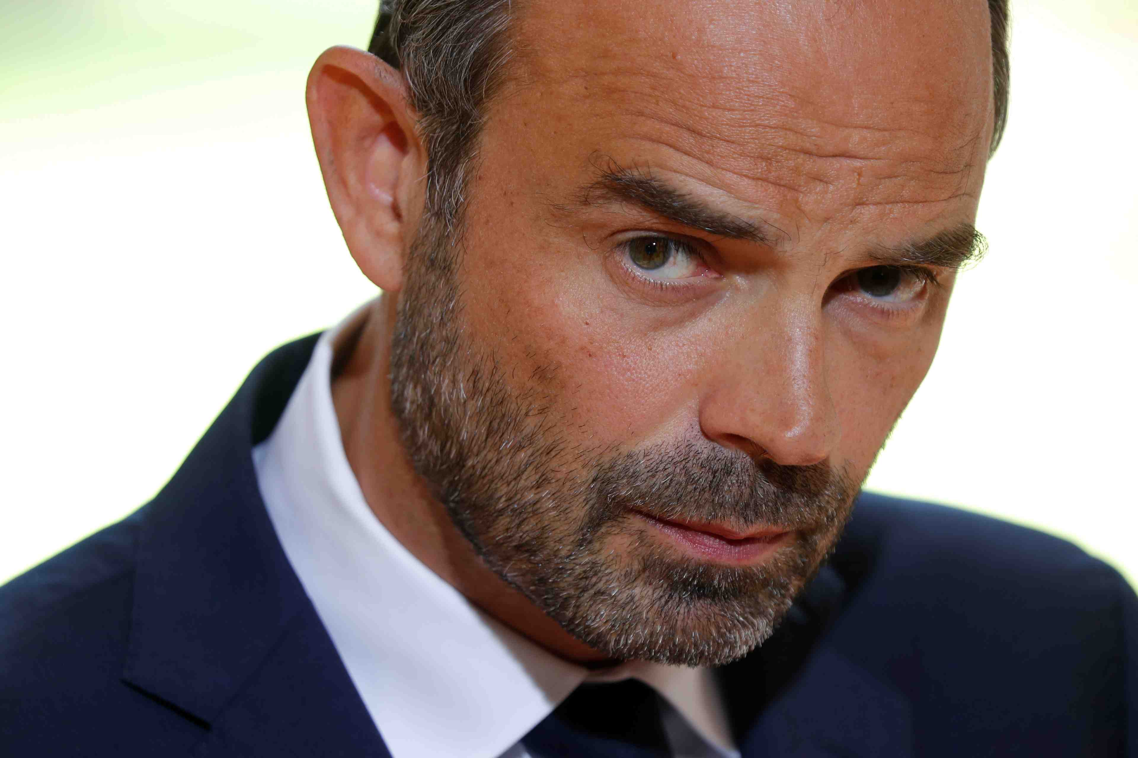 Philippe promet un "vaste plan" entreprises au printemps