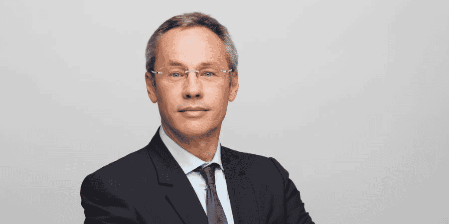 Avocat au barreau de Paris et associé au sein du cabinet LPA-CGR avocats à Paris, Fabrice Cassin, spécialiste en droit public, intervient en droit de l’énergie et de l’environnement.