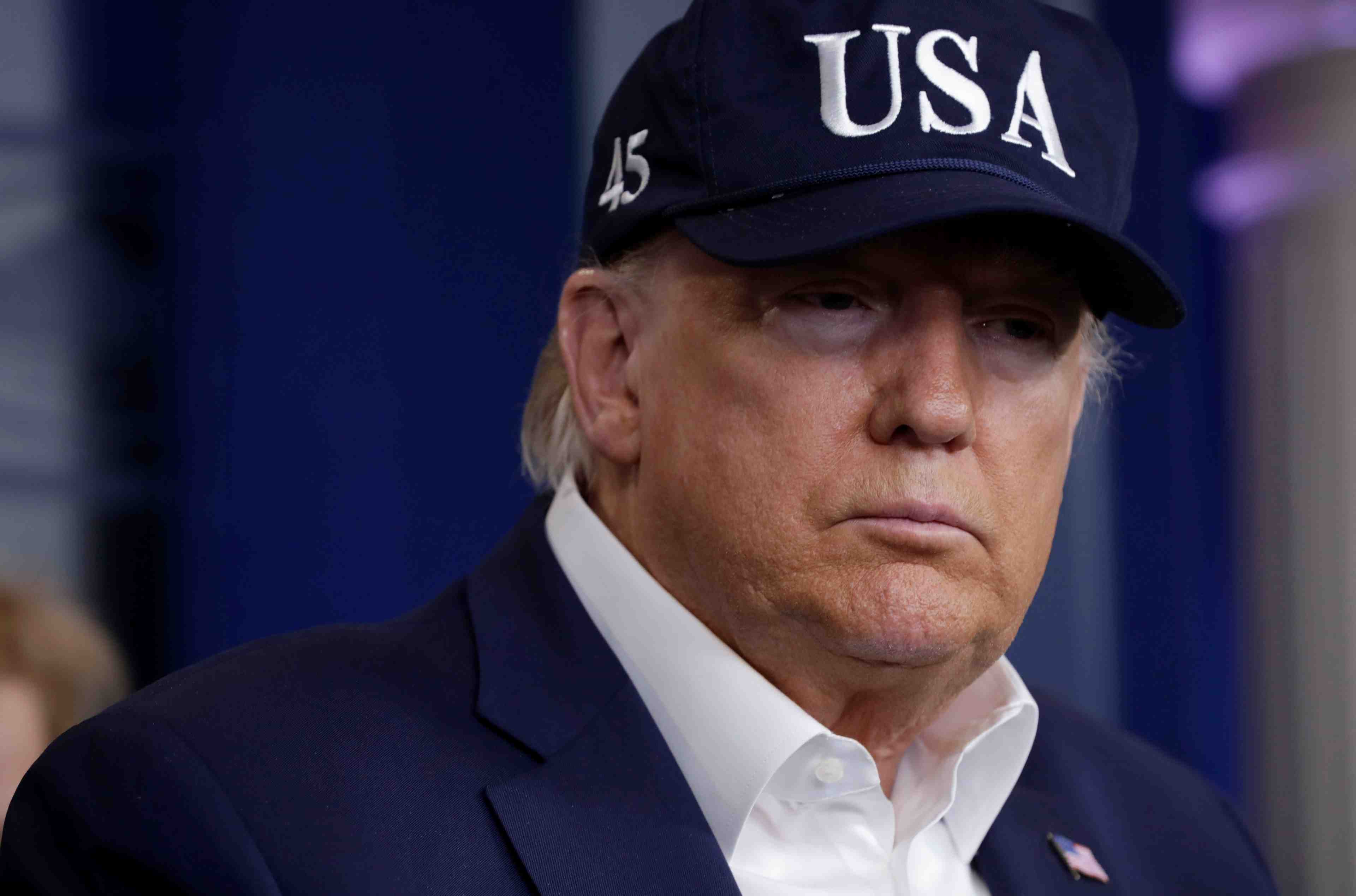 Le president americain donald trump negatif au coronavirus