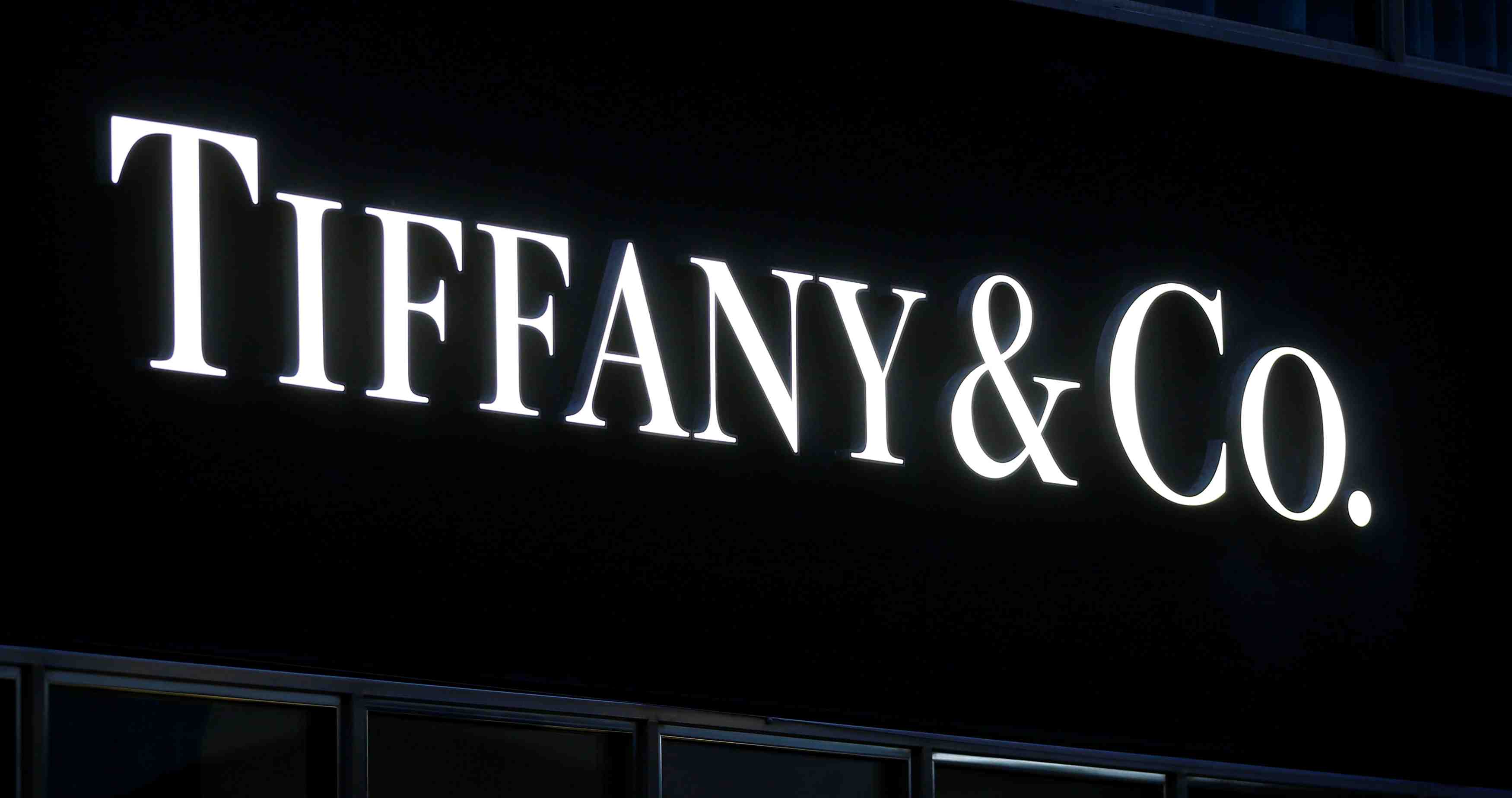 Tiffany va poursuivre lvmh en justice, rapporte le financial times