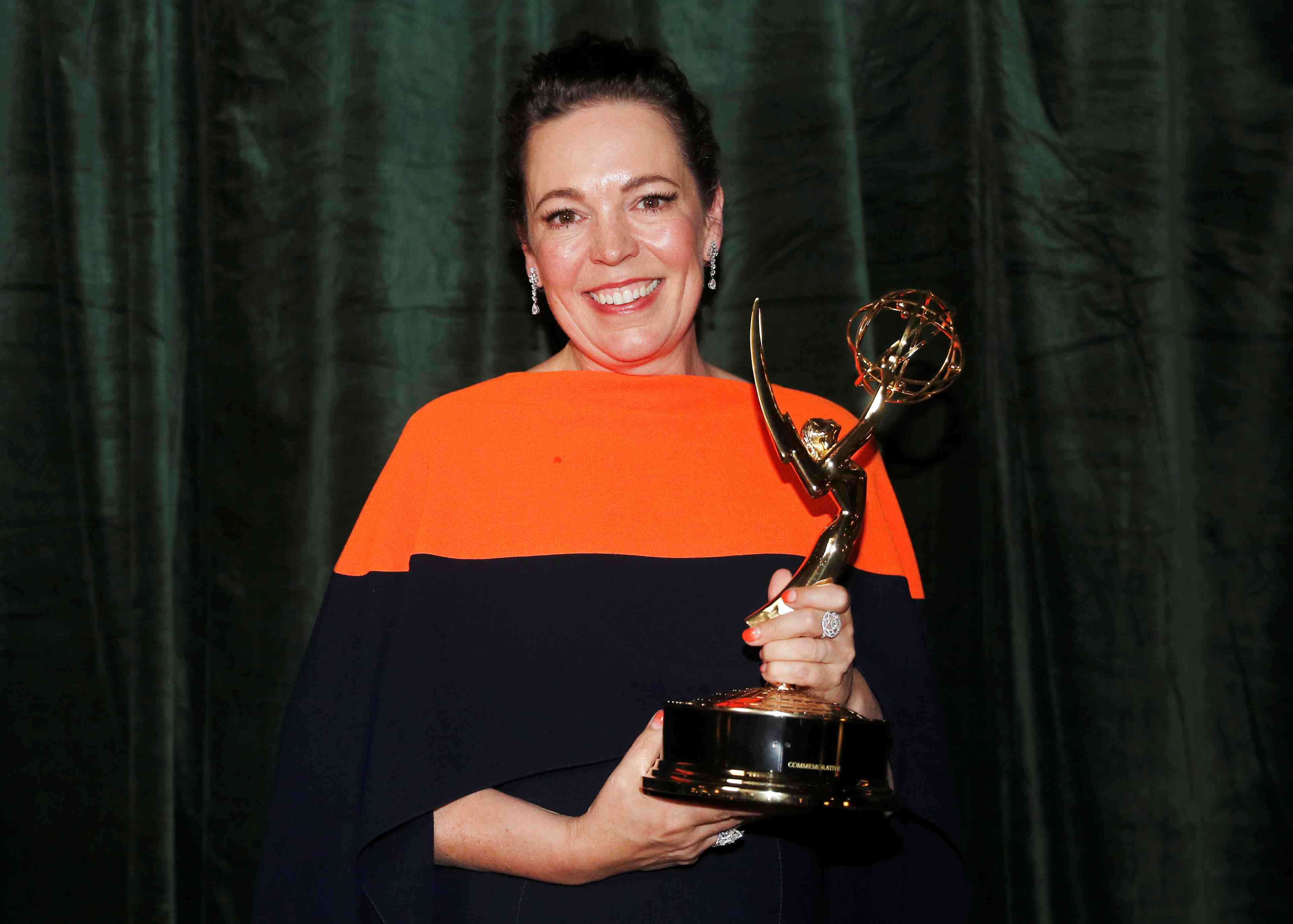 Triomphe de "the crown", de netflix, lors de la ceremonie des emmy awards