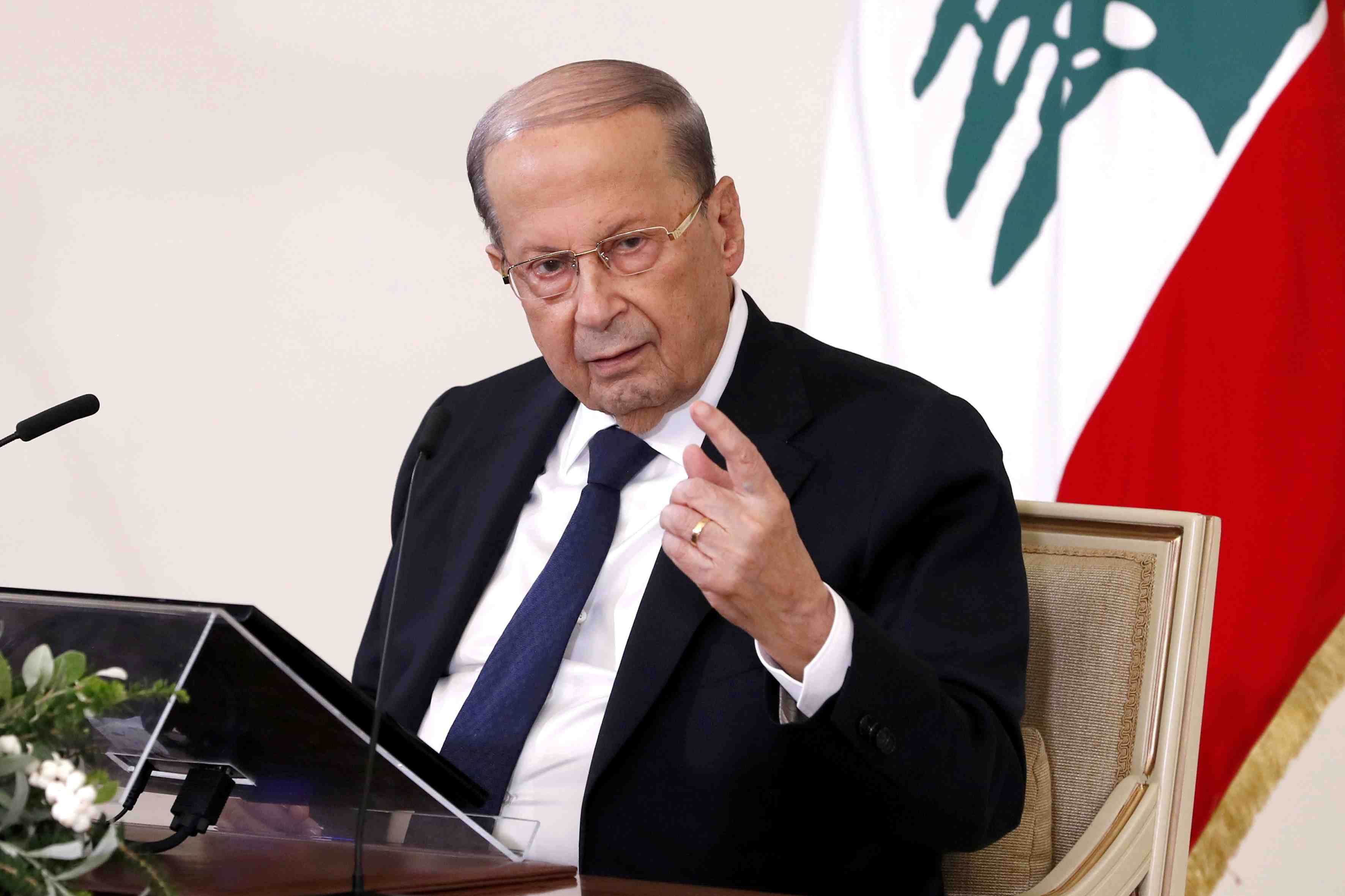 Le president libanais tente d'apaiser la crise avec l'arabie saoudite