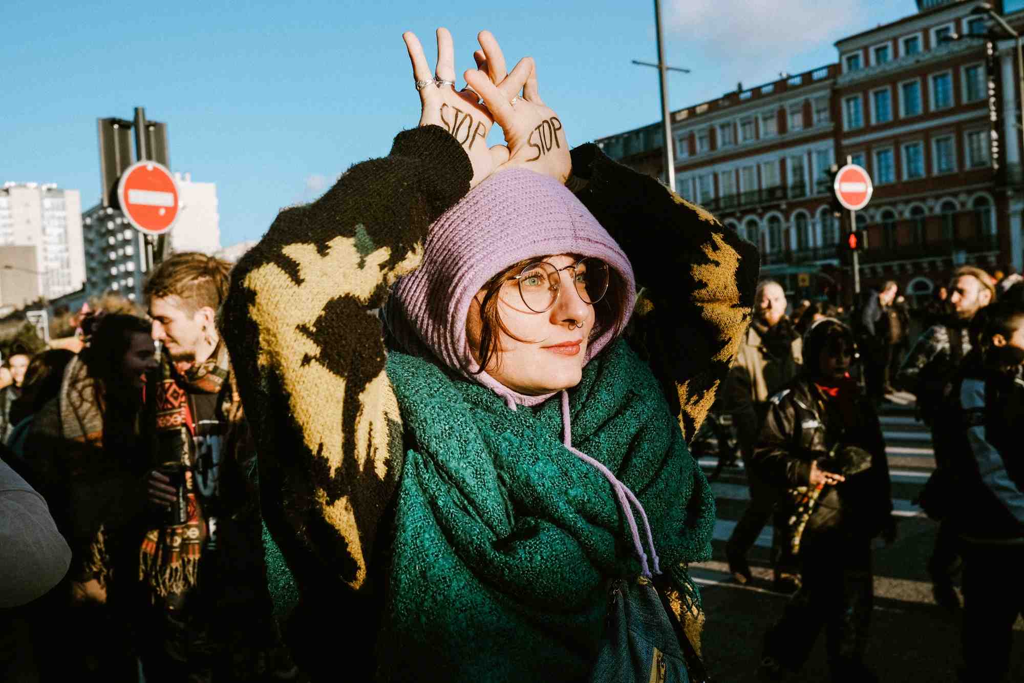 Des manifestants s'opposant au projet de l'A69 entre Toulouse et Castres.