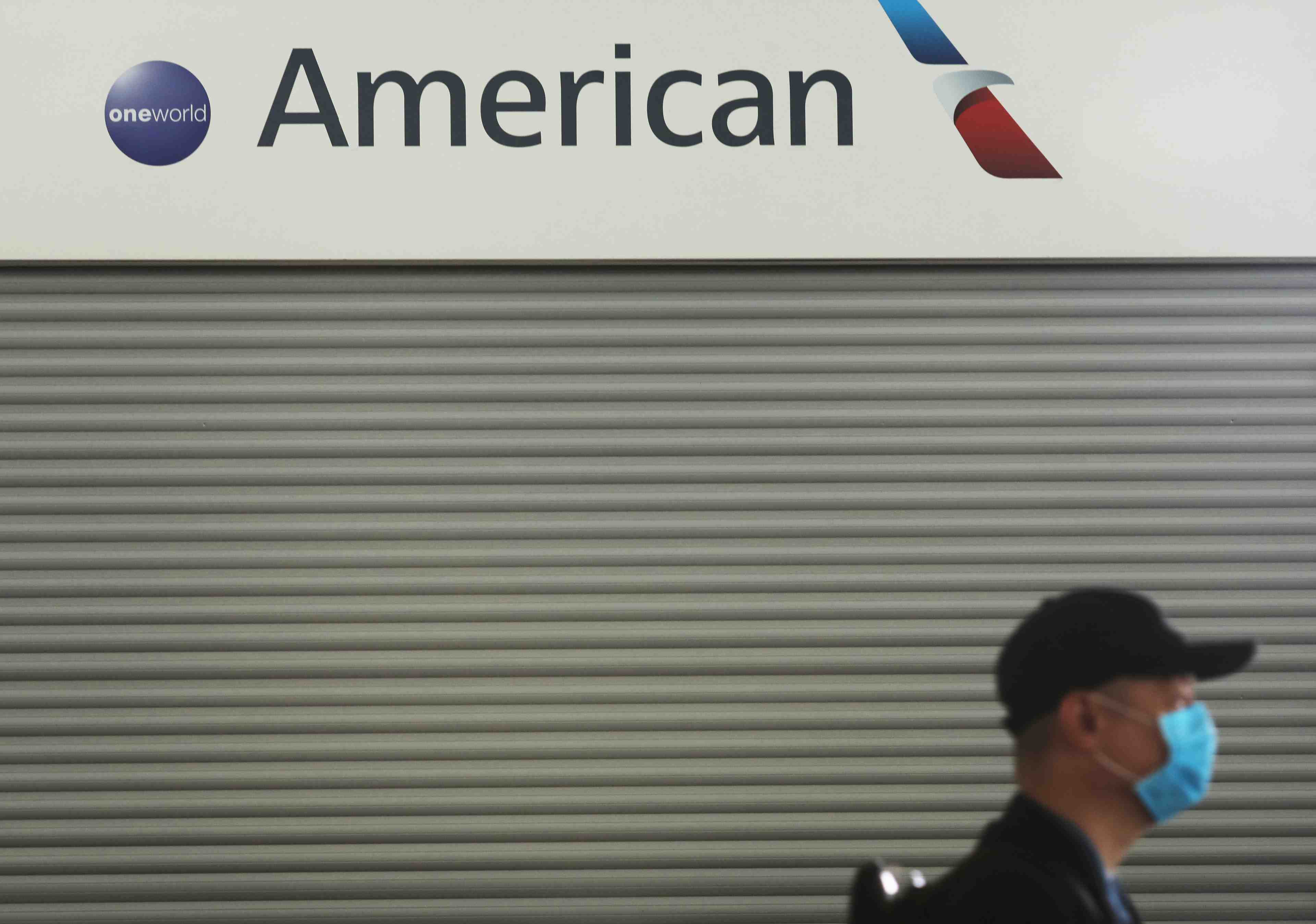 Coronavirus: american airlines va reduire de 75% ses liaisons internationales