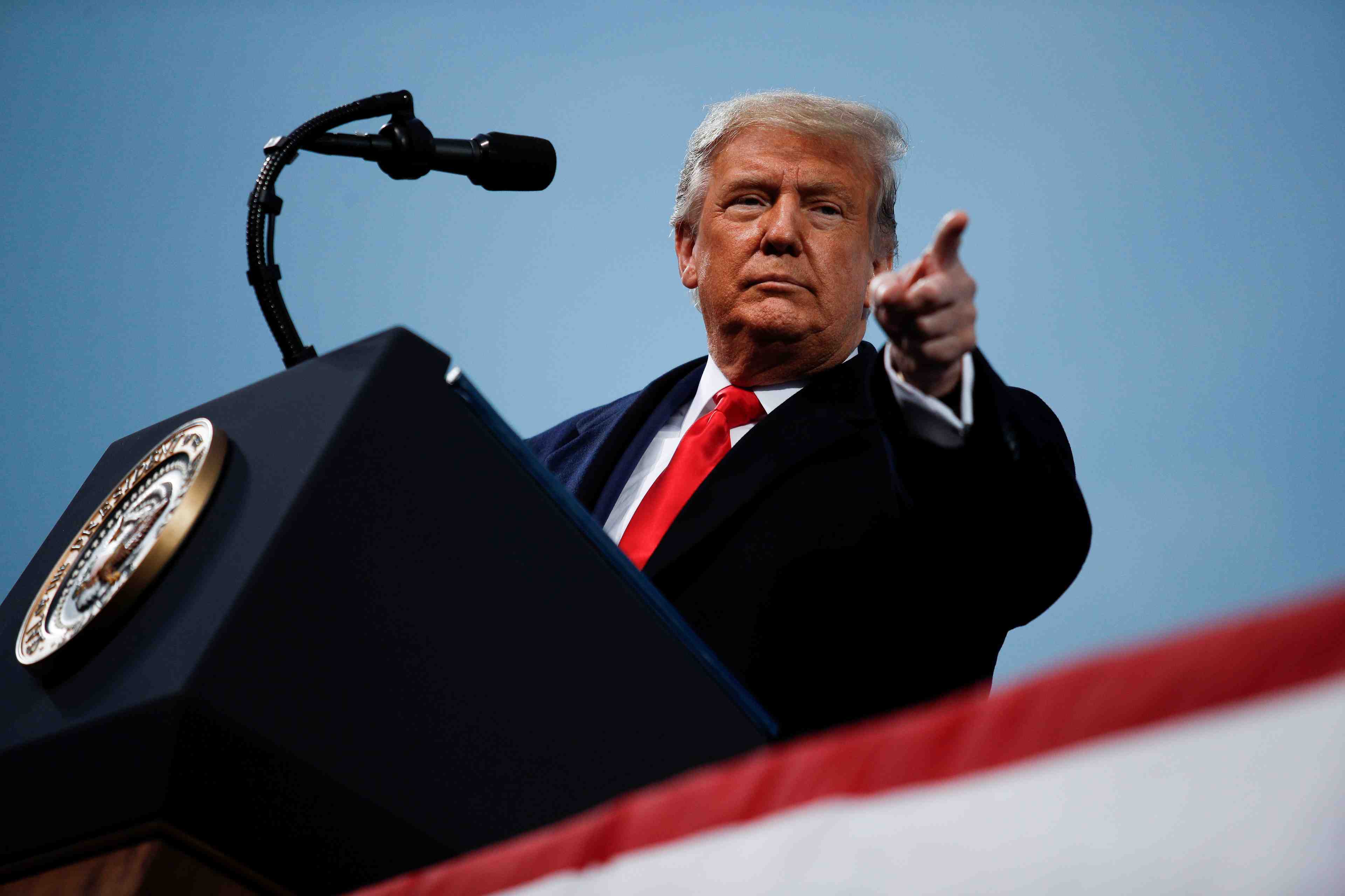 Trump pourrait nommer une femme pour remplacer ginsburg a la cour supreme