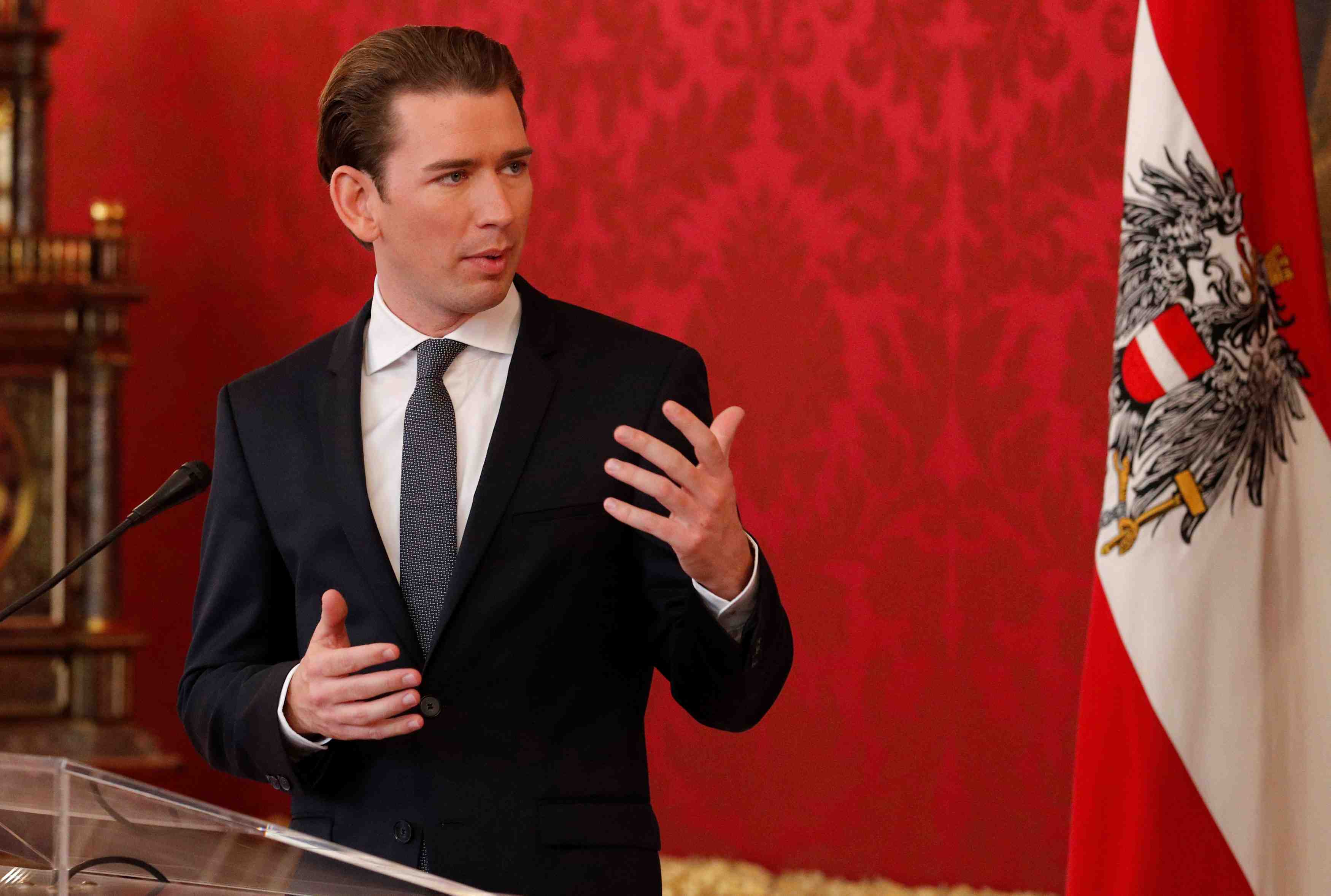 Le conservateur kurz charge de former le gouvernement autrichien