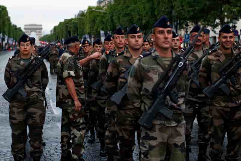 14-Juillet de souvenir et de motivation pour François Hollande