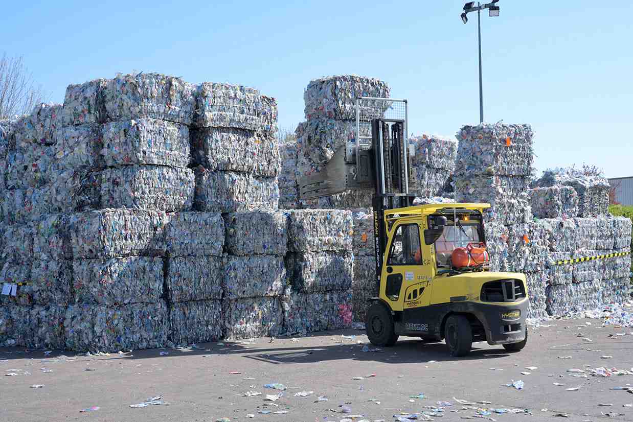 En 2023, le chiffre d'affaires de la filière recyclage française a reculé.