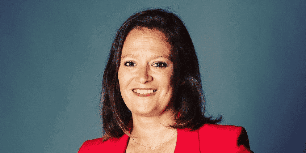 Olivia Grégoire, ministre déléguée chargée des PME et du Commerce, se réjouit de la signature de « l'Alliance Pacte PME », une charte dont l'objectif est de créer un accompagnement des PME par de grands groupes.