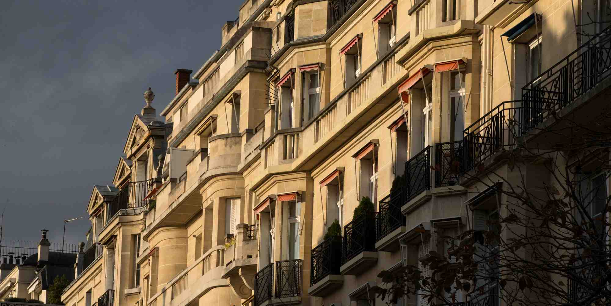 Sur un an, les prix ont en revanche reculé, pour le cinquième trimestre consécutif (-3,9%).