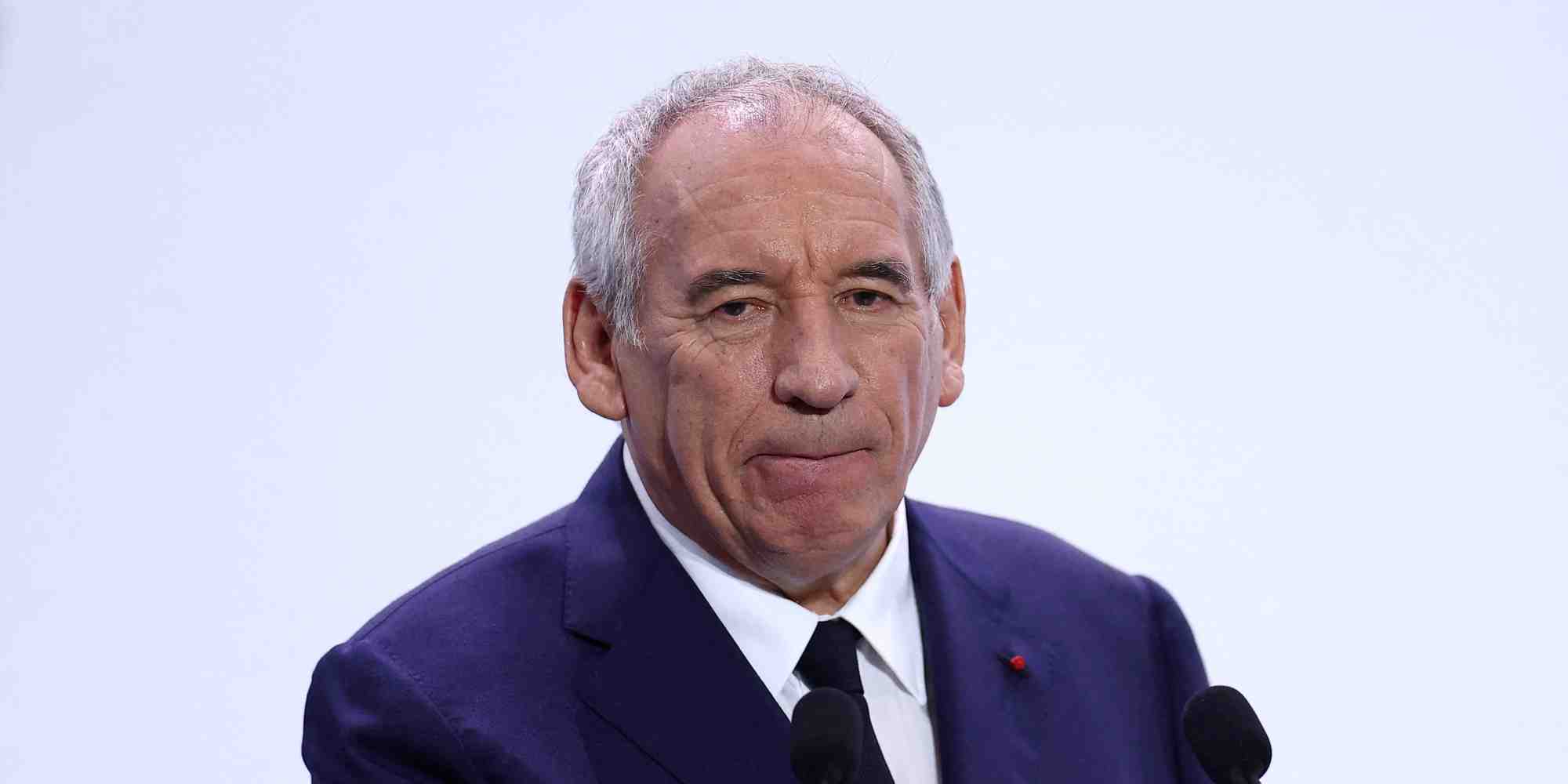François Bayrou s’est dit ce mercredi « prêt à examiner toute solution » différente de la suppression de deux jours fériés, à condition de trouver une source d’économies équivalente. (Photo d’archive.)