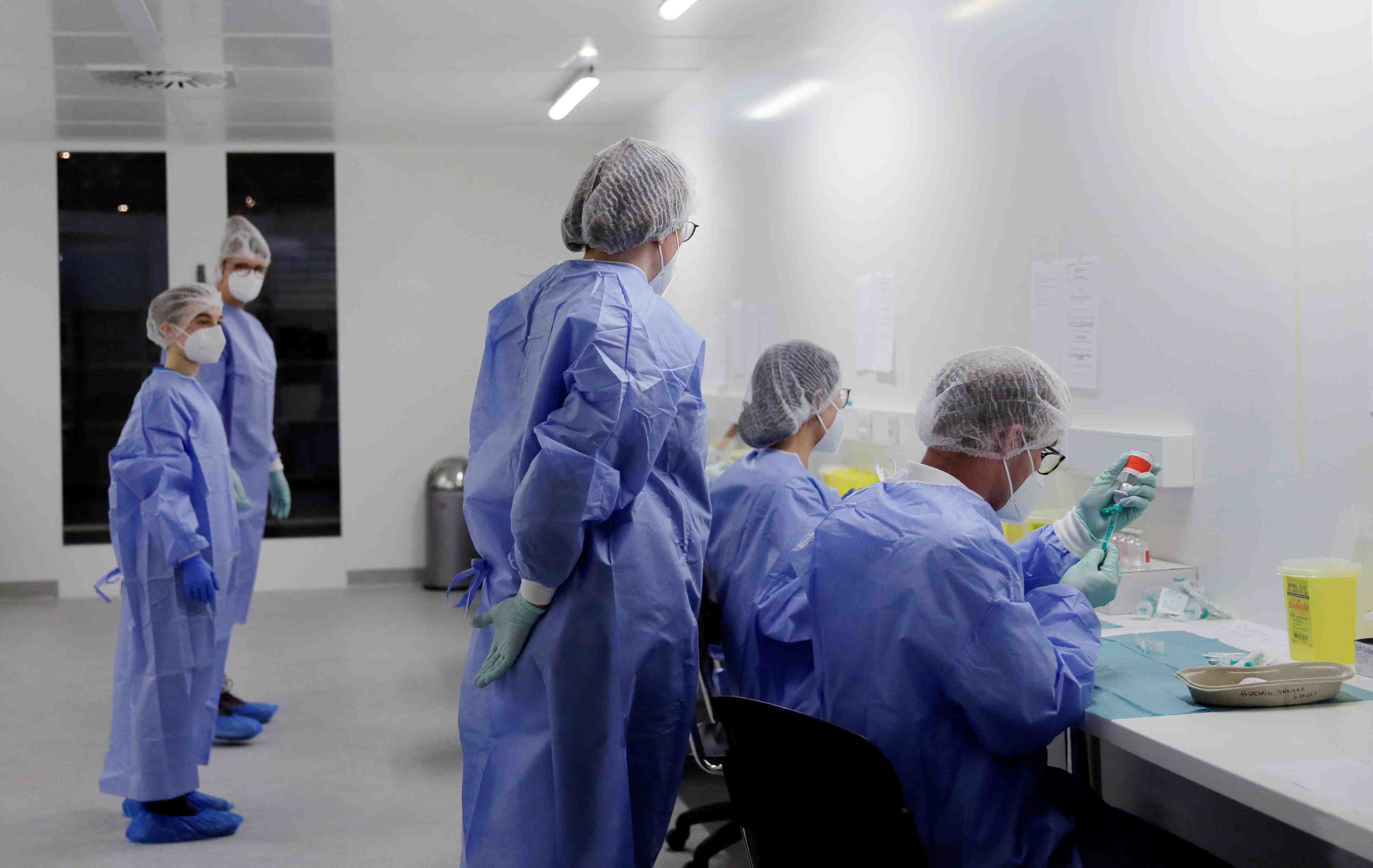 Coronavirus: pres de 11.000 cas supplementaires recenses en allemagne